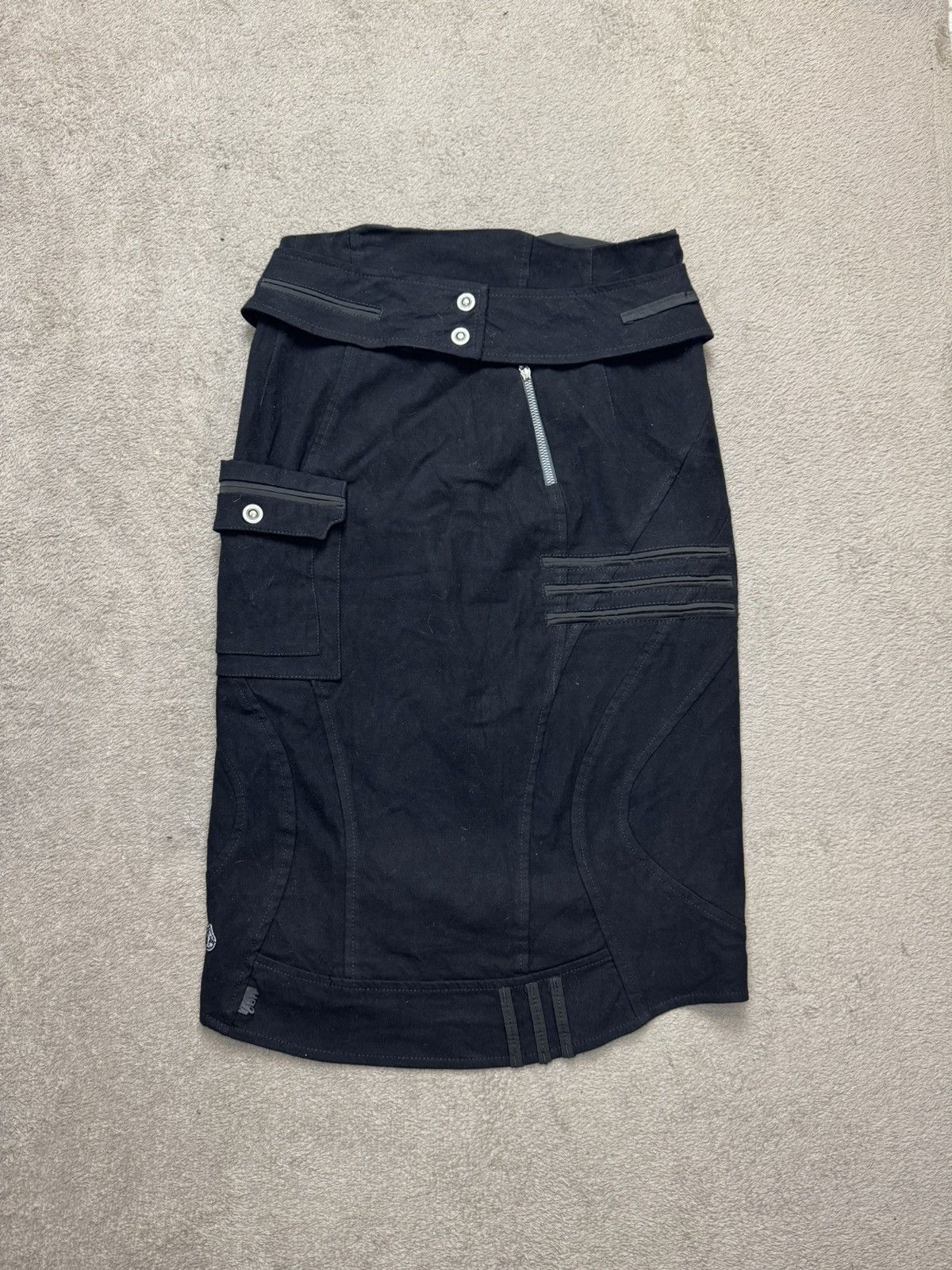 Japanese Brand Vintage Multizip MIDI Skirt Helmut Lang Yohji Yamamoto vibe Size 27" / US 4 / IT 40 - 1 Thumbnail