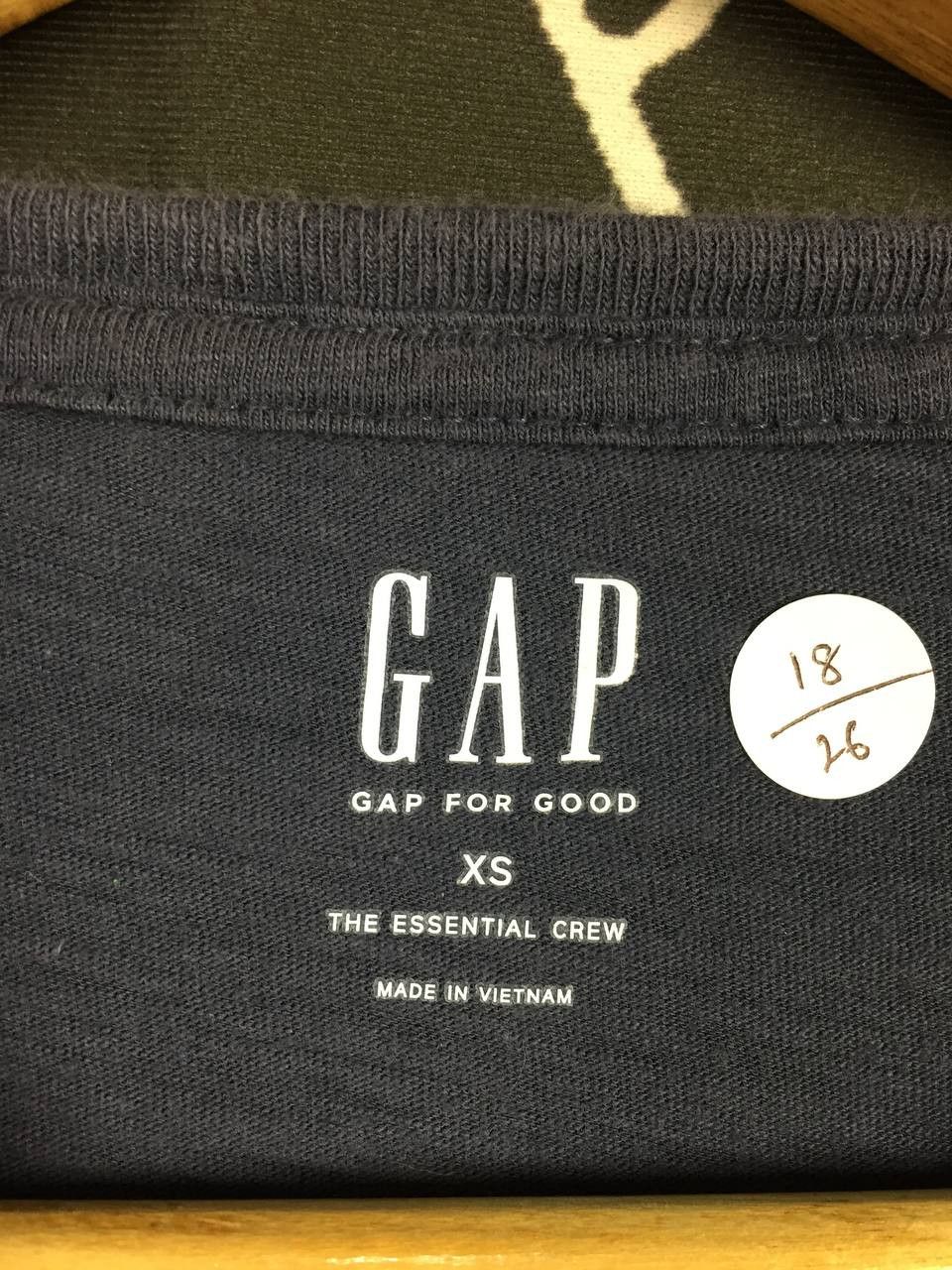 Gap GAP Japan Flag Logo Essential Crew Tee Size XS Size US XS / EU 42 / 0 - 9 Thumbnail