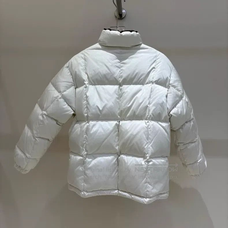 Louis Vuitton Louis Vuitton Ski Capsule Series Full of Logo Inside Down Size XXS / US 00 / IT 34 - 2 Thumbnail