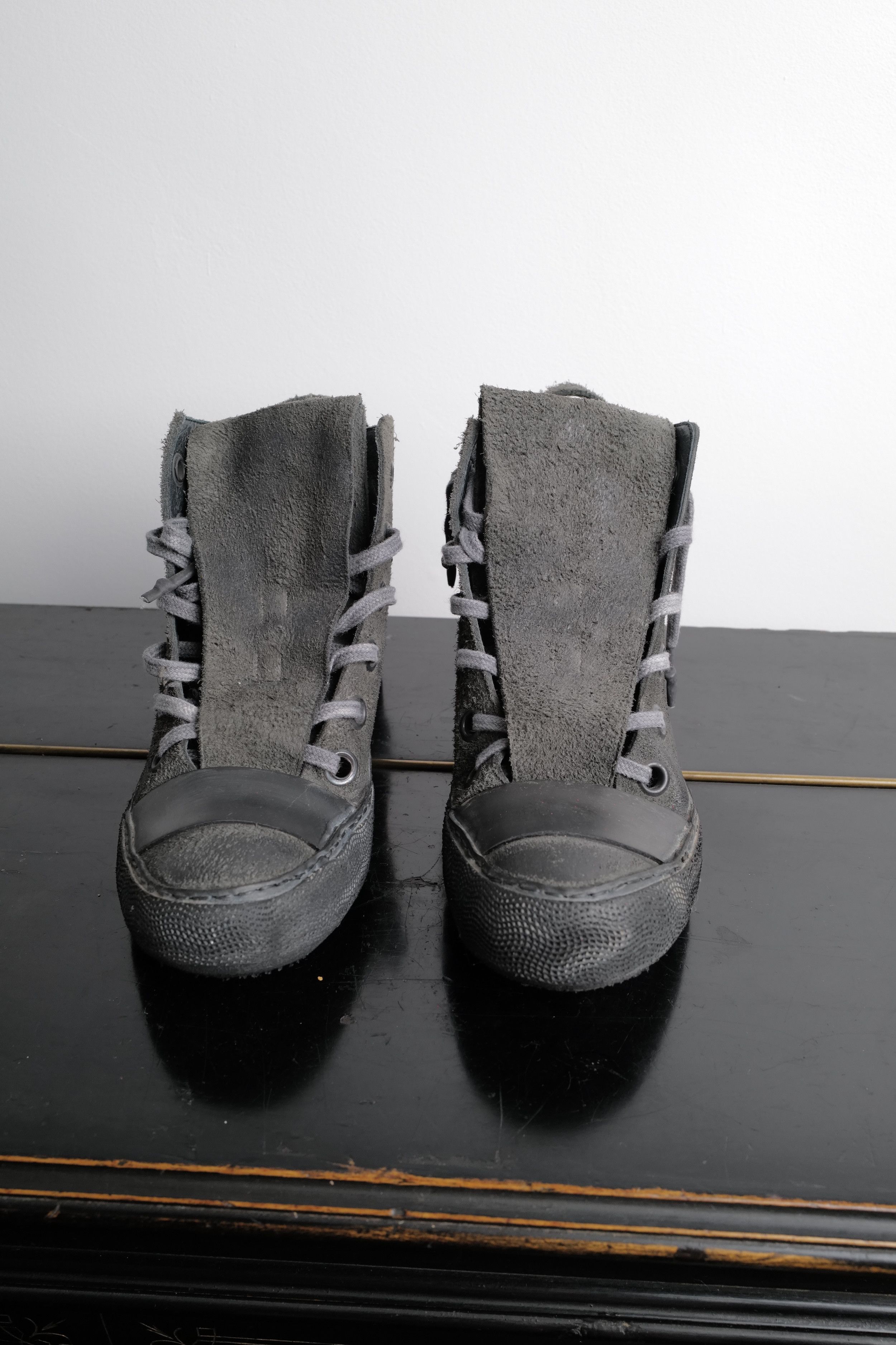 Other NUBUK LEATHER RUBERISED SHOES Size US 7 / EU 40 - 20 Thumbnail