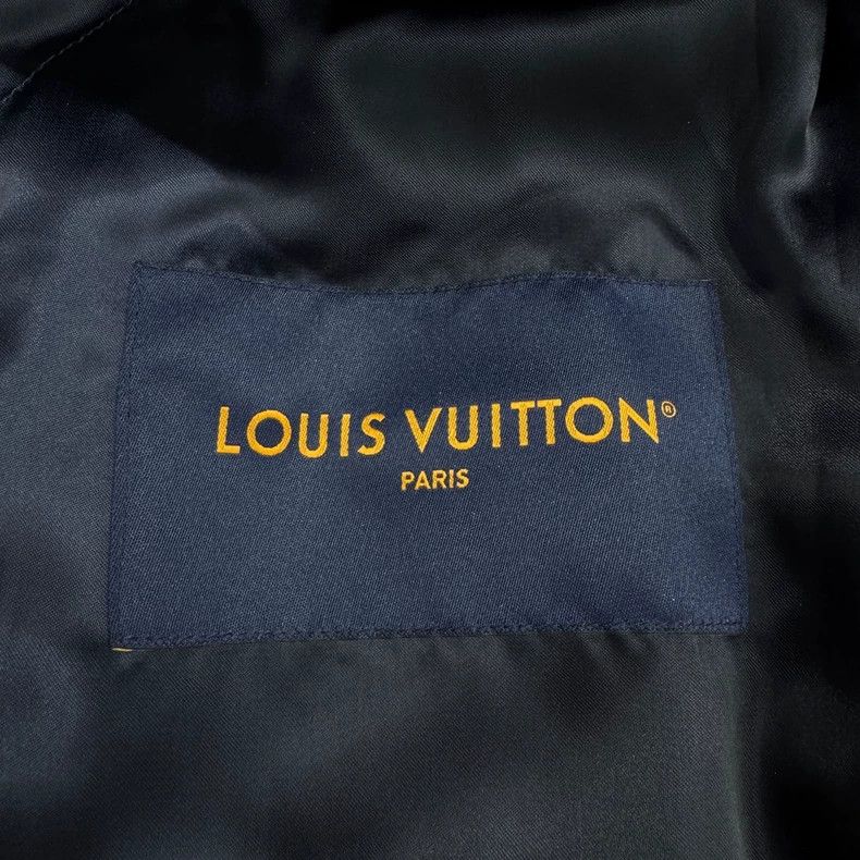 Louis Vuitton Louis Vuitton Nautical conch embroidered baseball jacket Size US S / EU 44-46 / 1 - 2 Thumbnail