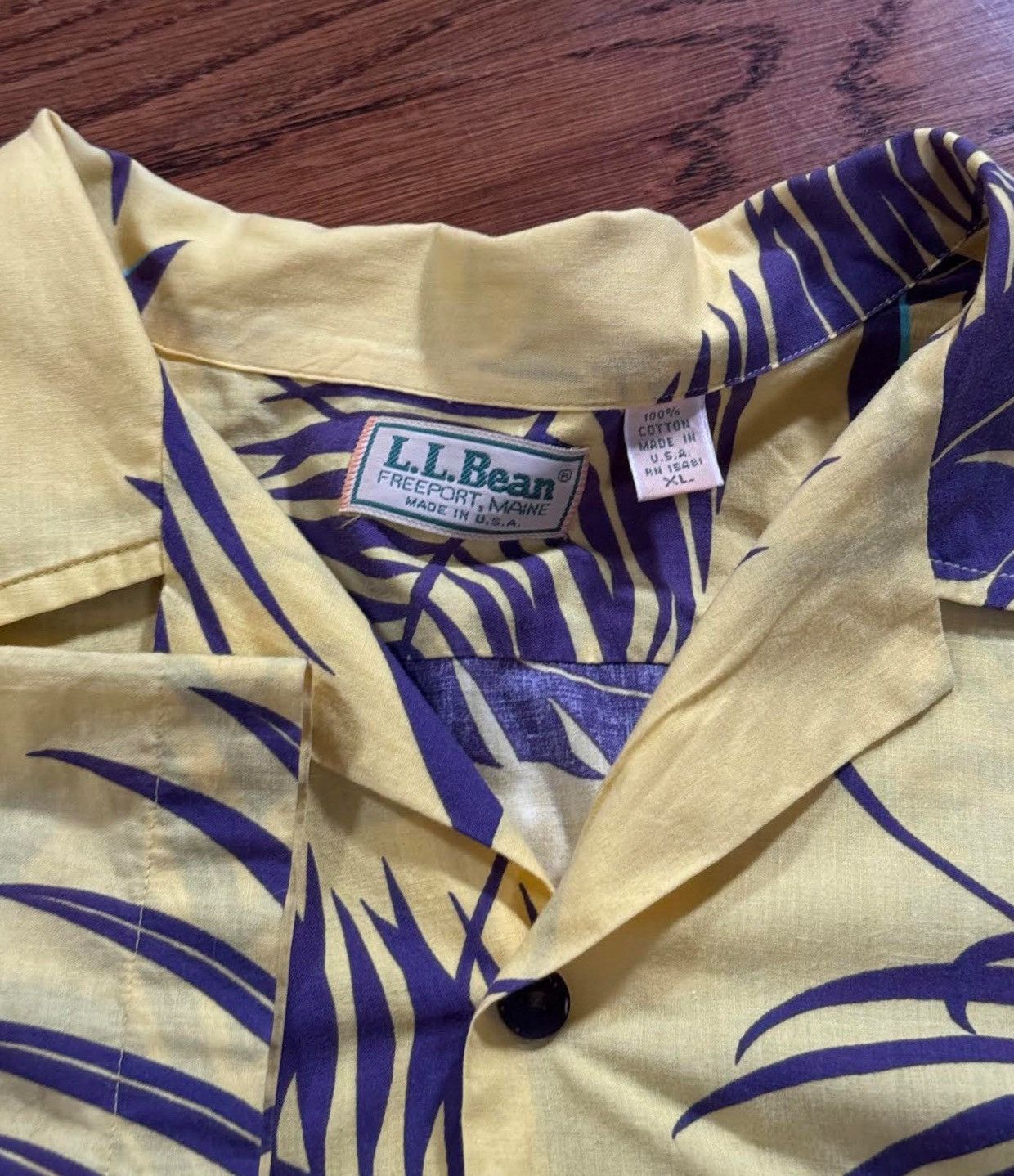 L.L. Bean × Vintage Vintage LL Bean Flowered Print Button Down Shirt (Size XL) Size US M / EU 48-50 / 2 - 3 Thumbnail