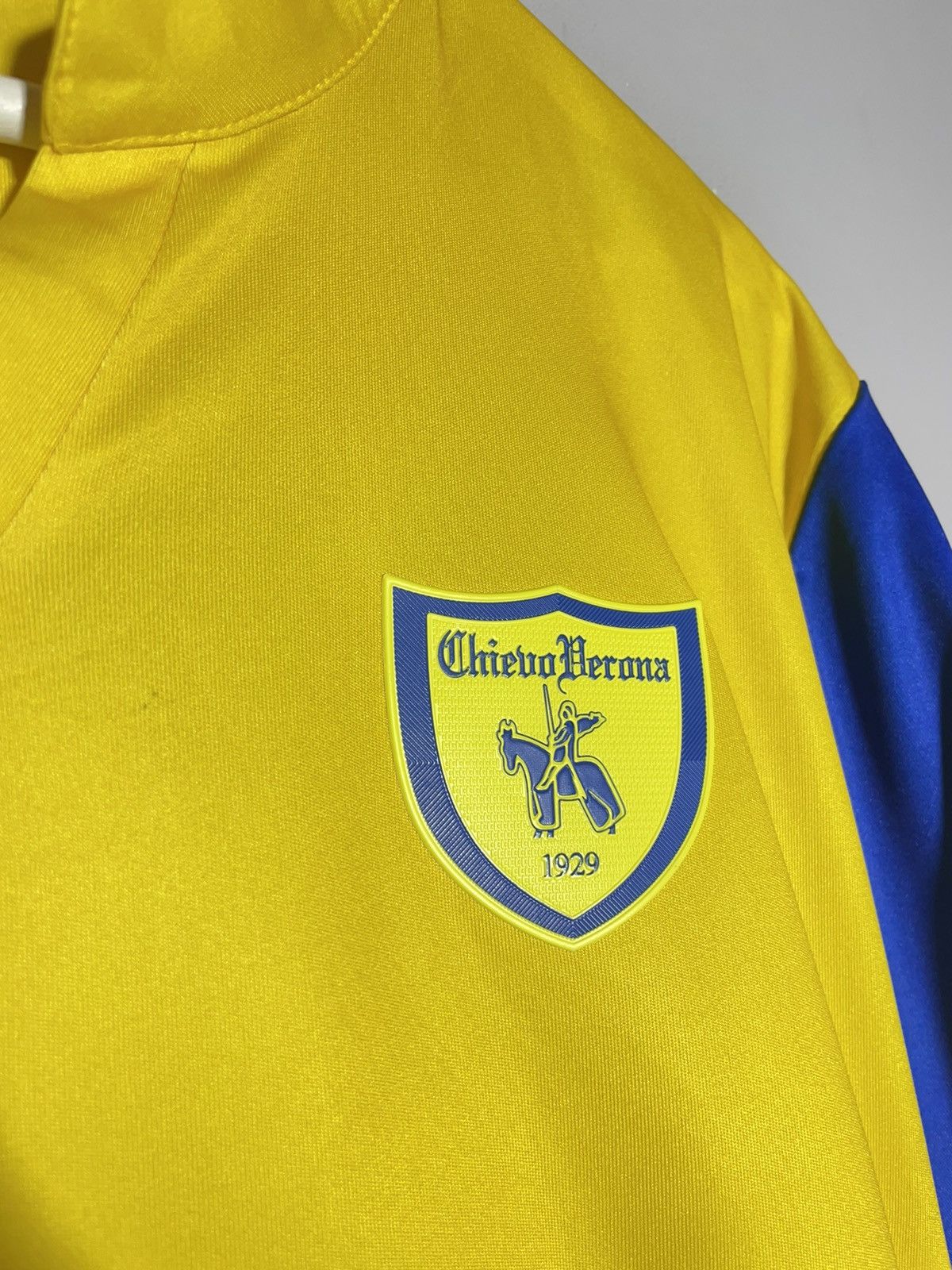 Other Chievo Verona Givova 2020/21 Home Football Shirt Size US L / EU 52-54 / 3 - 4 Thumbnail