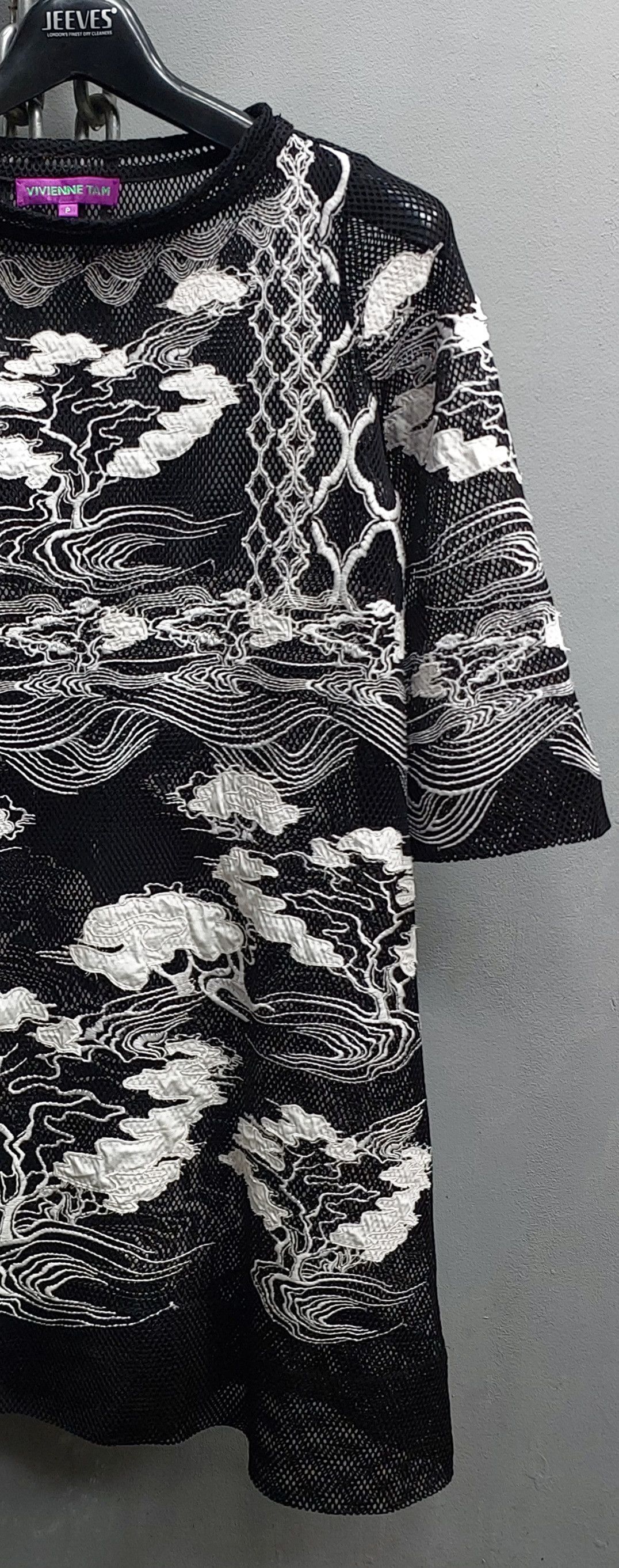 Vivienne Tam Vivienne Tam Spring Summer 1997 Embroidered Mesh Dress Size XS / US 0-2 / IT 36-38 - 6 Thumbnail