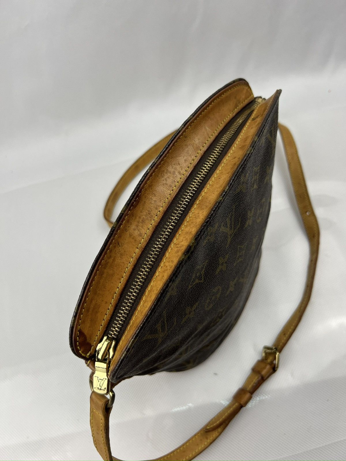 Louis Vuitton Authentic Vintage Louis Vuitton DROUOT Crossbody Bag Size ONE SIZE - 7 Thumbnail