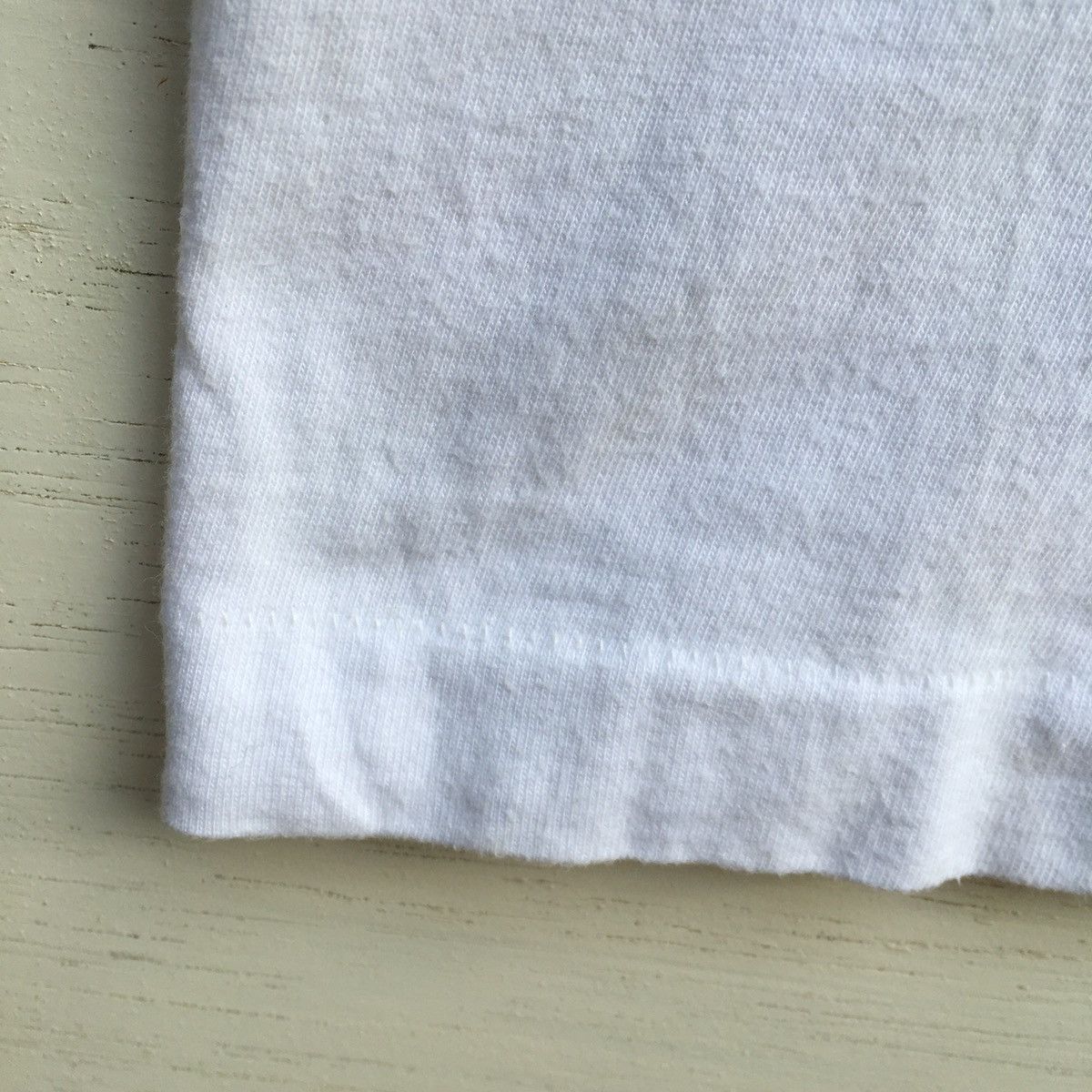 Japanese Brand Vintage Uniqlo X Kaws Tee White XL Size US XL / EU 56 / 4 - 6 Thumbnail