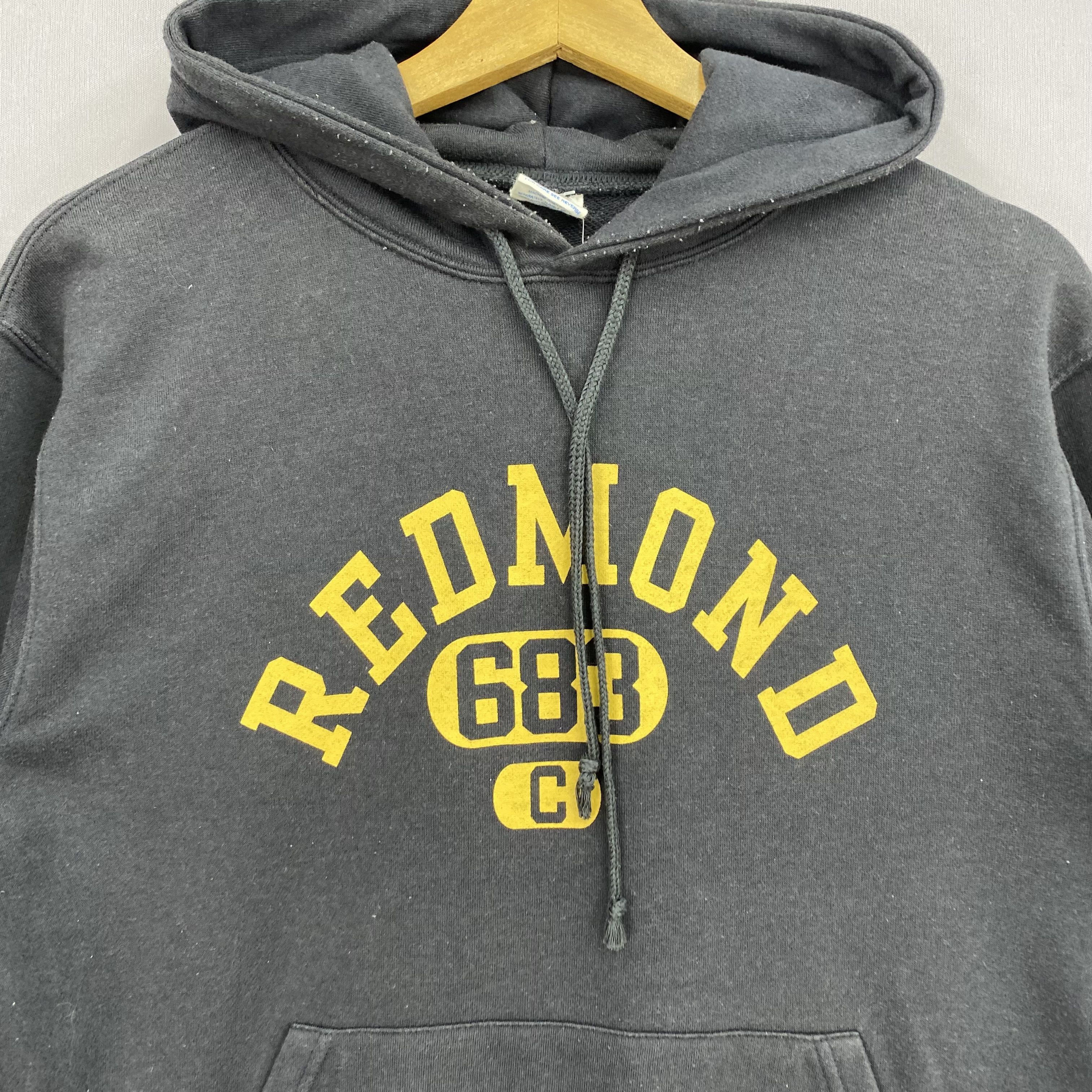 Champion Vintage 90s Champion Sweater Redmond Sweatshirt Jumper Size US S / EU 44-46 / 1 - 5 Thumbnail