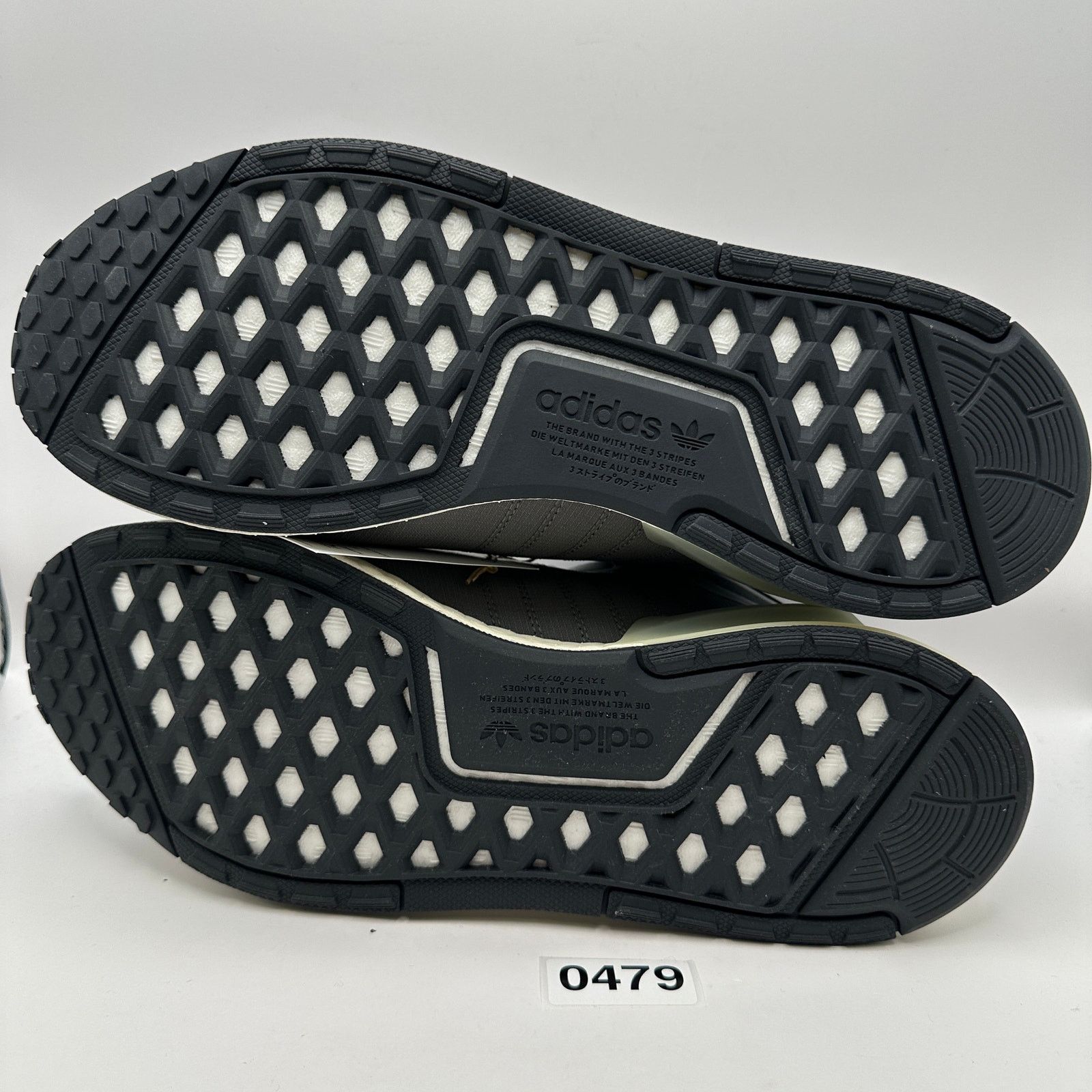 Adidas ADIDAS Men's 11 NMD GORE-TEX V3 Laced Up Casual IF7982 Size US 11 / EU 44 - 6 Thumbnail