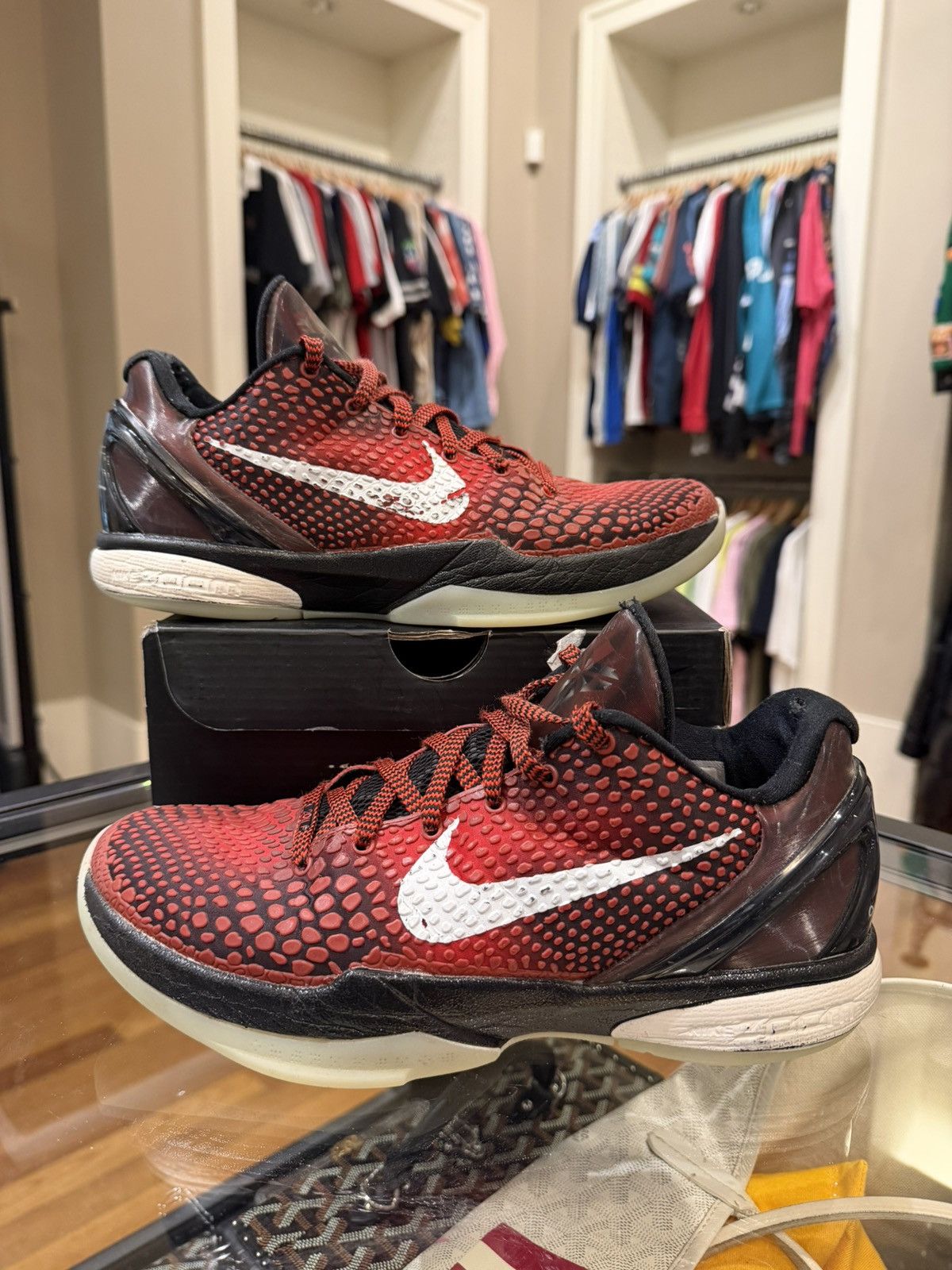 Nike Nike Kobe Size US 8 / EU 41 - 1 Thumbnail
