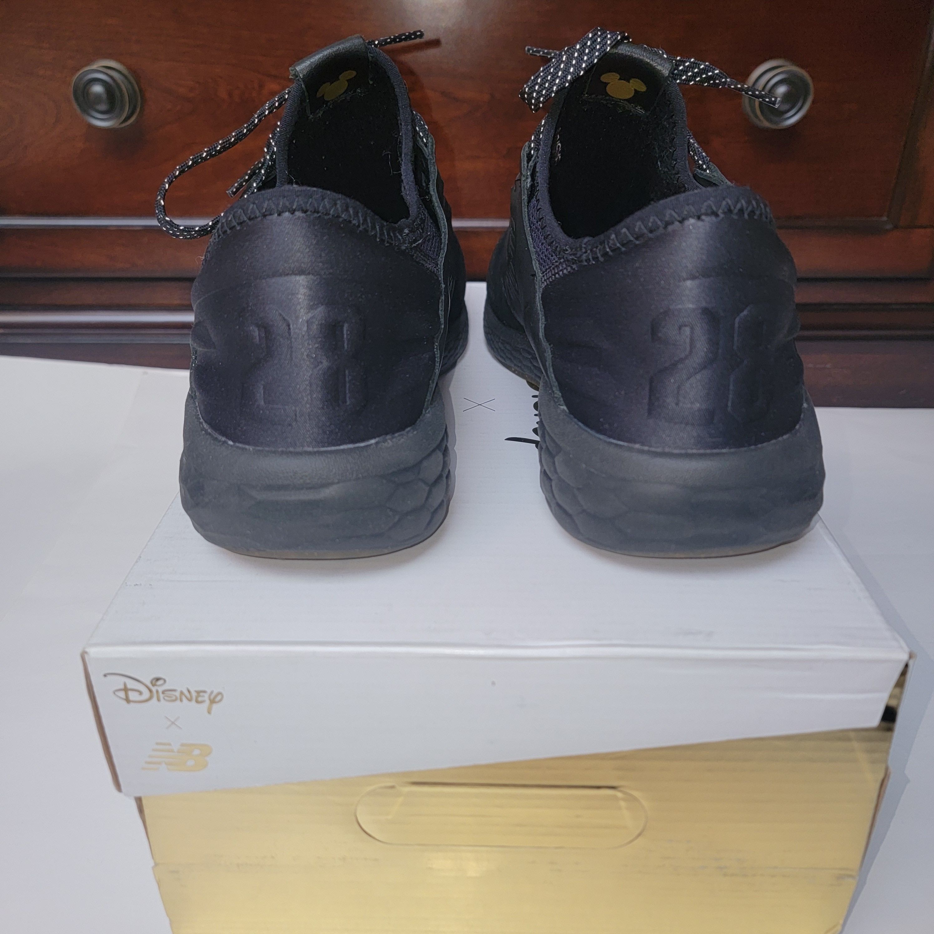 Disney × New Balance Disney x New Balance Fresh Foam Cruz Mickey Mouse Logo Size US 10.5 / EU 43-44 - 10 Thumbnail