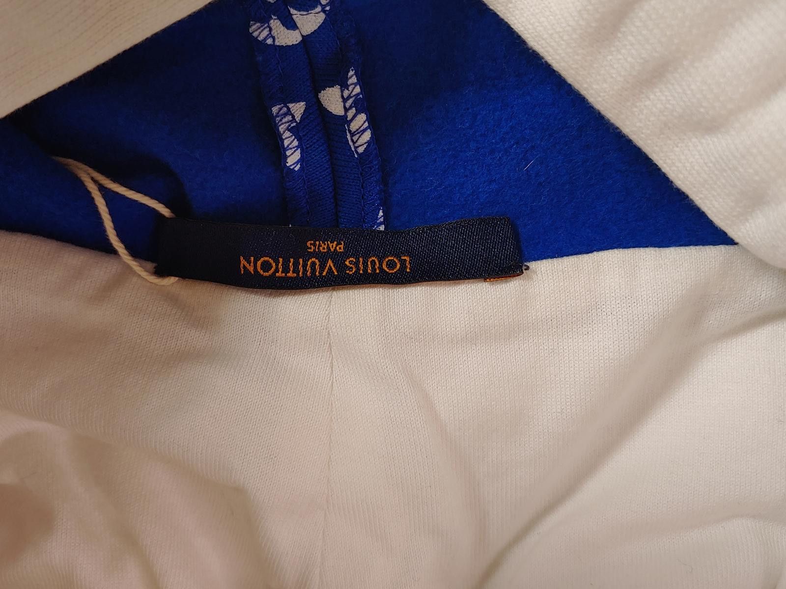 Louis Vuitton Louis Vuitton Monogram Circle Cut Hoodie in White/Blue/Black Size US XL / EU 56 / 4 - 6 Thumbnail