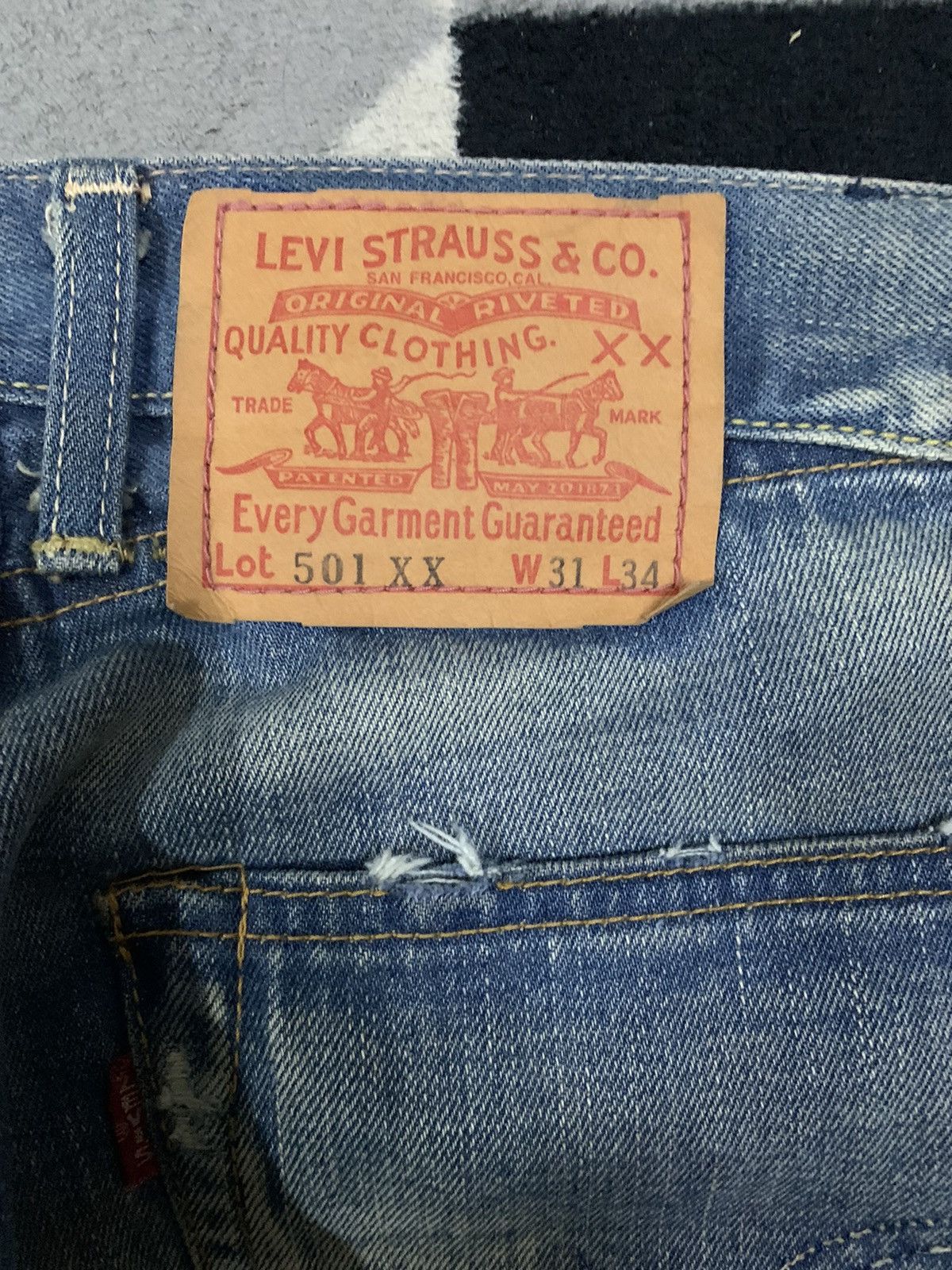 Levi's Vintage 70s Levis 501XX Big E Selvedge Mud Wash Jeans Size US 32 / EU 48 - 18 Thumbnail