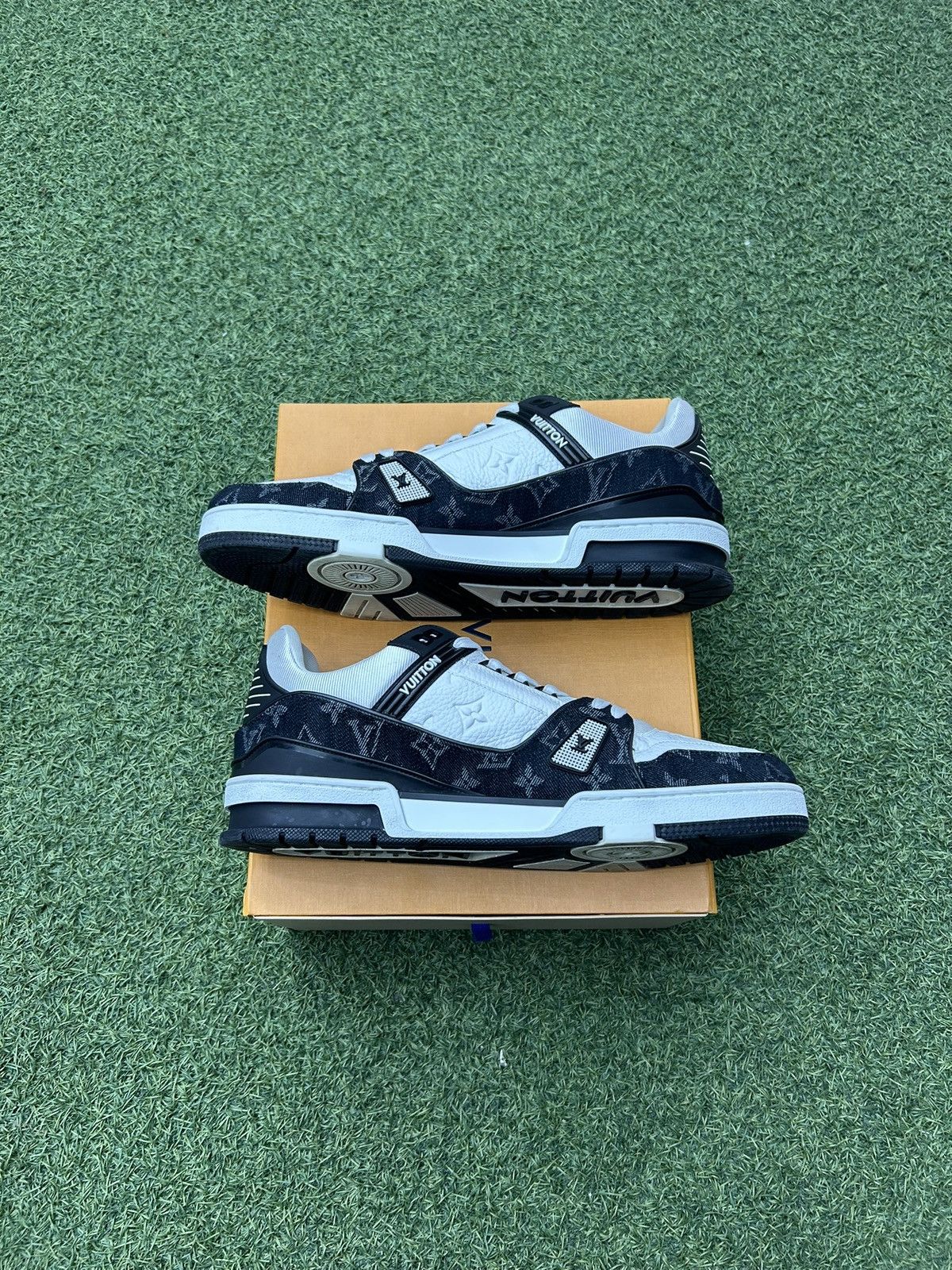 Louis Vuitton Louis Vuitton Trainers Size US 13 / EU 46 - 3 Thumbnail