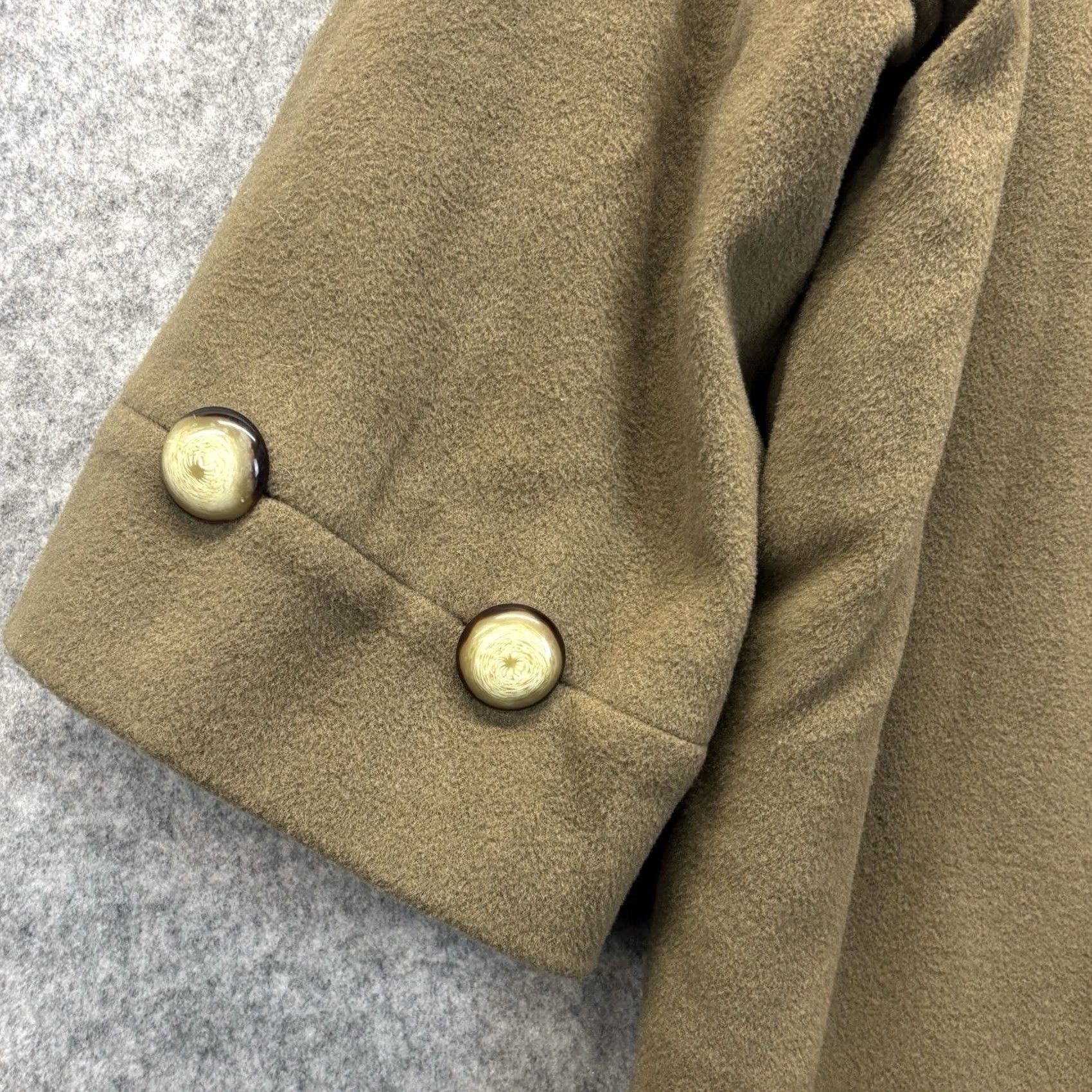 Valentino VINTAGE Valentino Jacket Coat Wool Open Front Khaki Brown UK10 / IT44 3/4 Sleeve Women’s / Mens? (No) Size L / US 10 / IT 46 - 5 Thumbnail