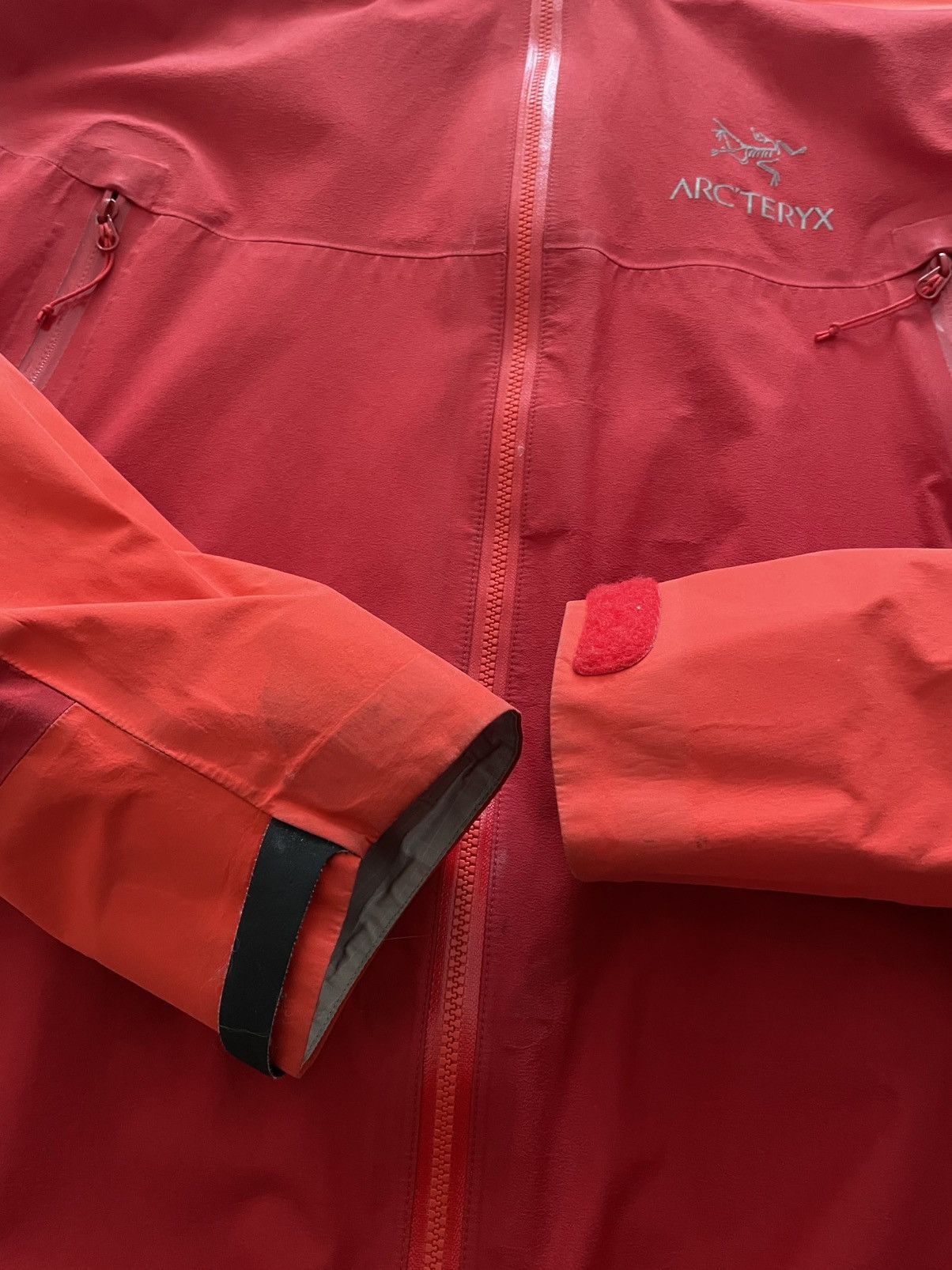 Arc'teryx Arc’teryx Alpha Comp Jacket Reflective Logo Size US L / EU 52-54 / 3 - 5 Thumbnail
