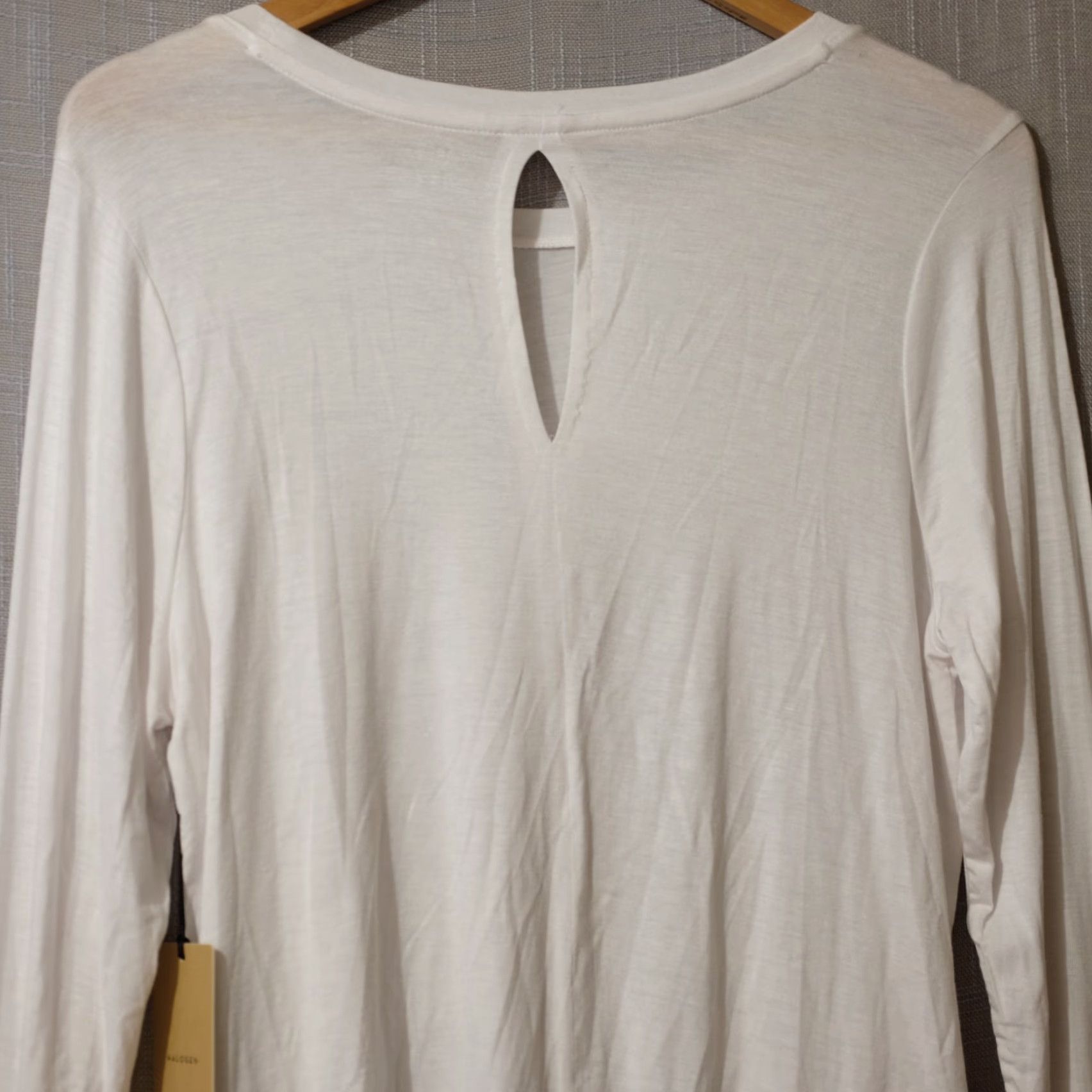 Vintage NWT Halogen White Basic Long Sleeve Top Key Hole Back Soft Womens L Shirt Size L / US 10 / IT 46 - 6 Thumbnail