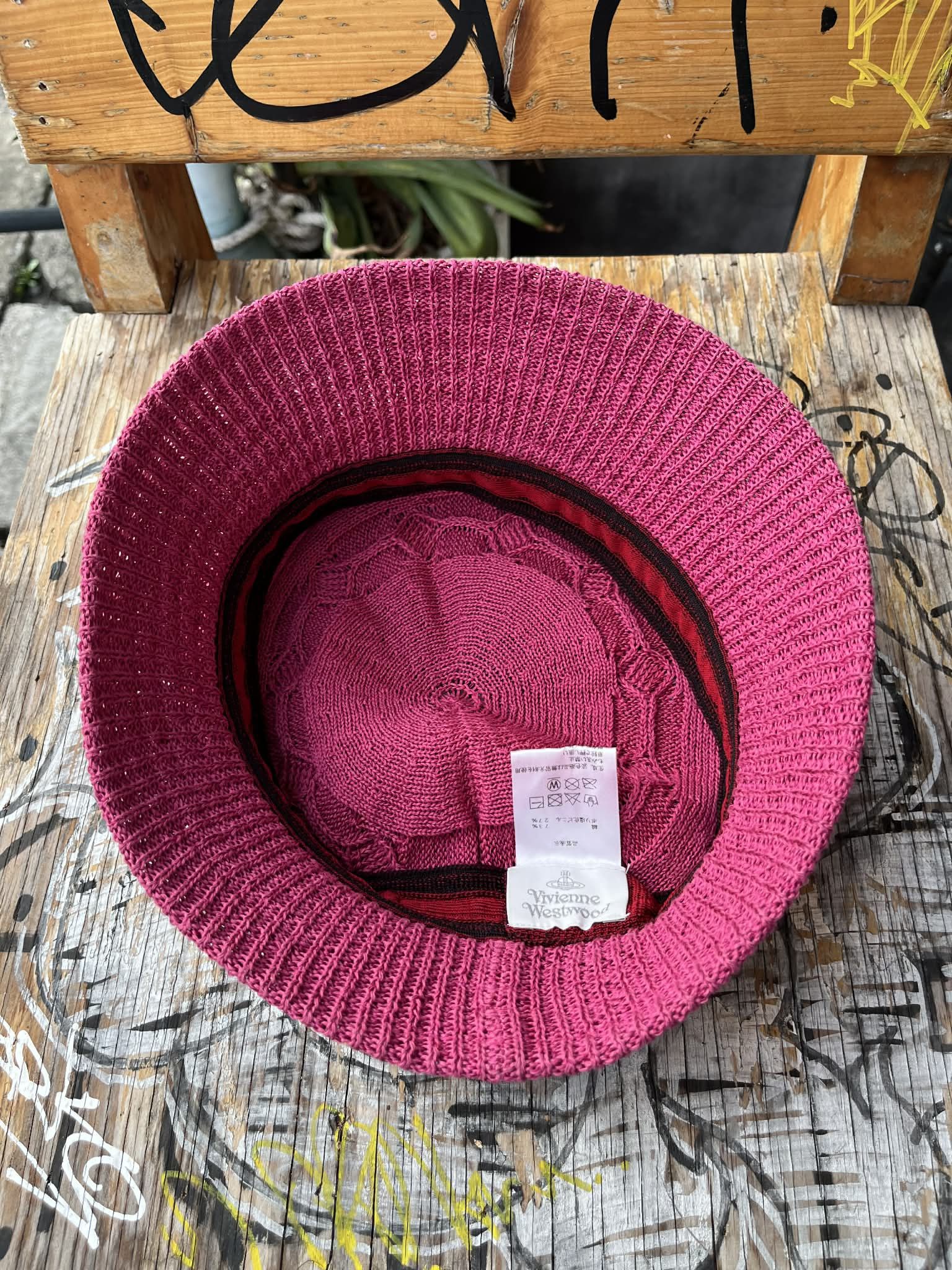 Vivienne Westwood Vivienne Westwood Magenta Bucket Hat Logo Size ONE SIZE - 4 Thumbnail