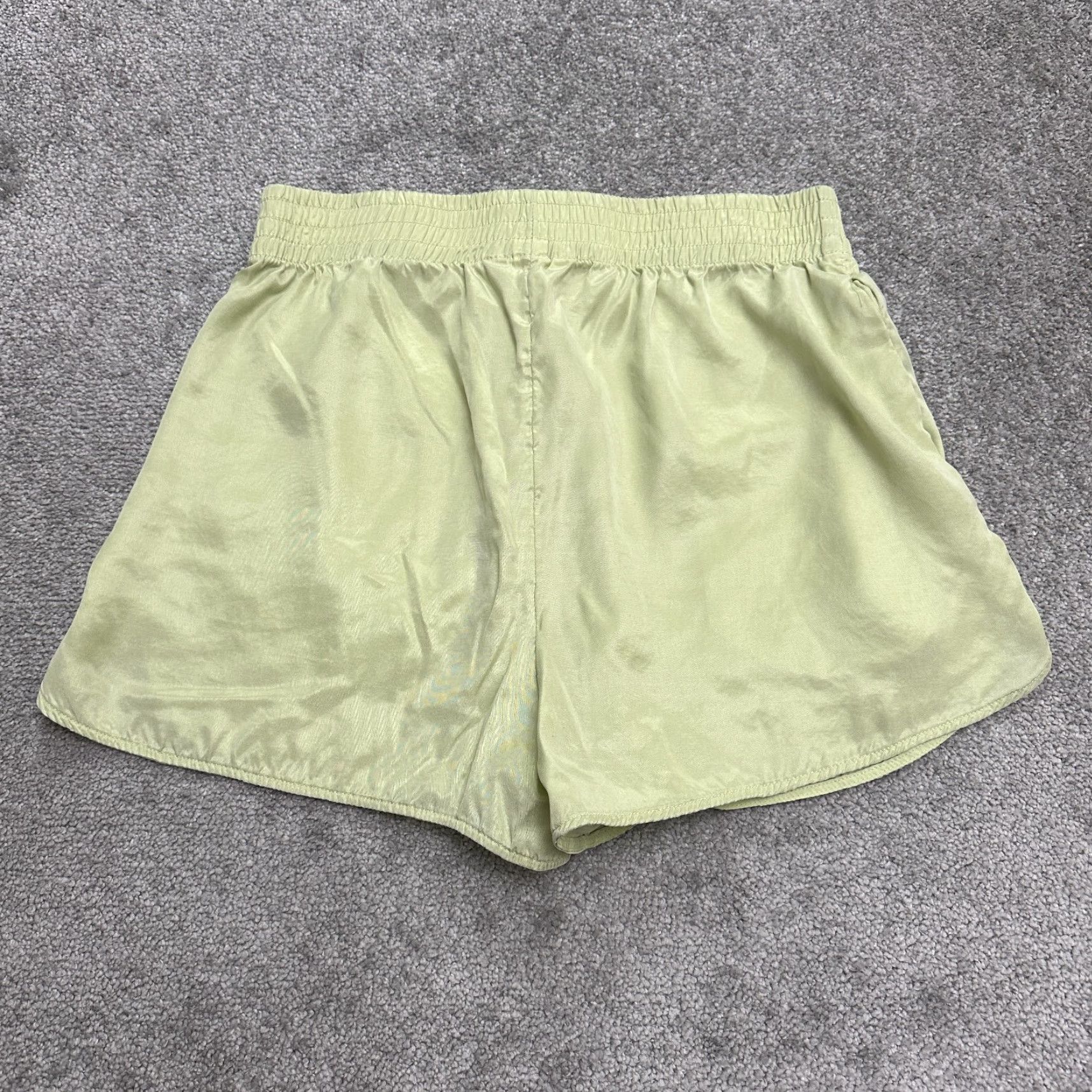 H&M H&M Shorts Womens Medium Green 29x2 Pockets Athletic Casual Active Outdoor Womens Size 32" / US 10 / IT 46 - 2 Thumbnail