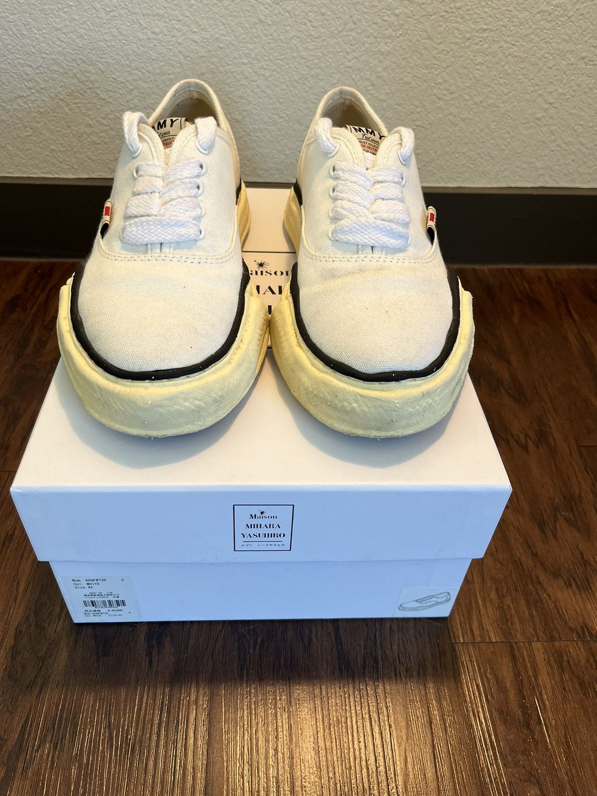 Maison MIHARA YASUHIRO MMY WHITE WITH “AGED” SOLE Size US 9 / EU 42 - 4 Thumbnail