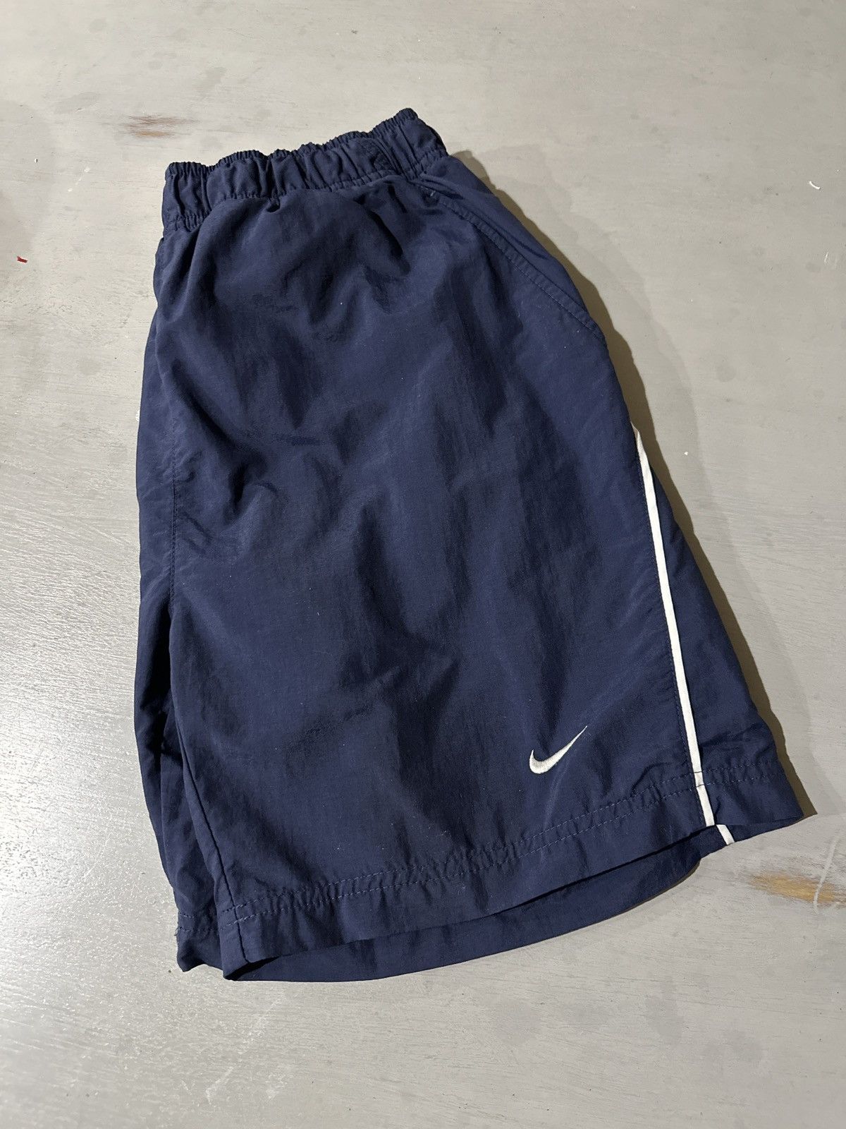 Nike Nike Navy Vintage Shorts Size US 30 / EU 46 - 3 Thumbnail