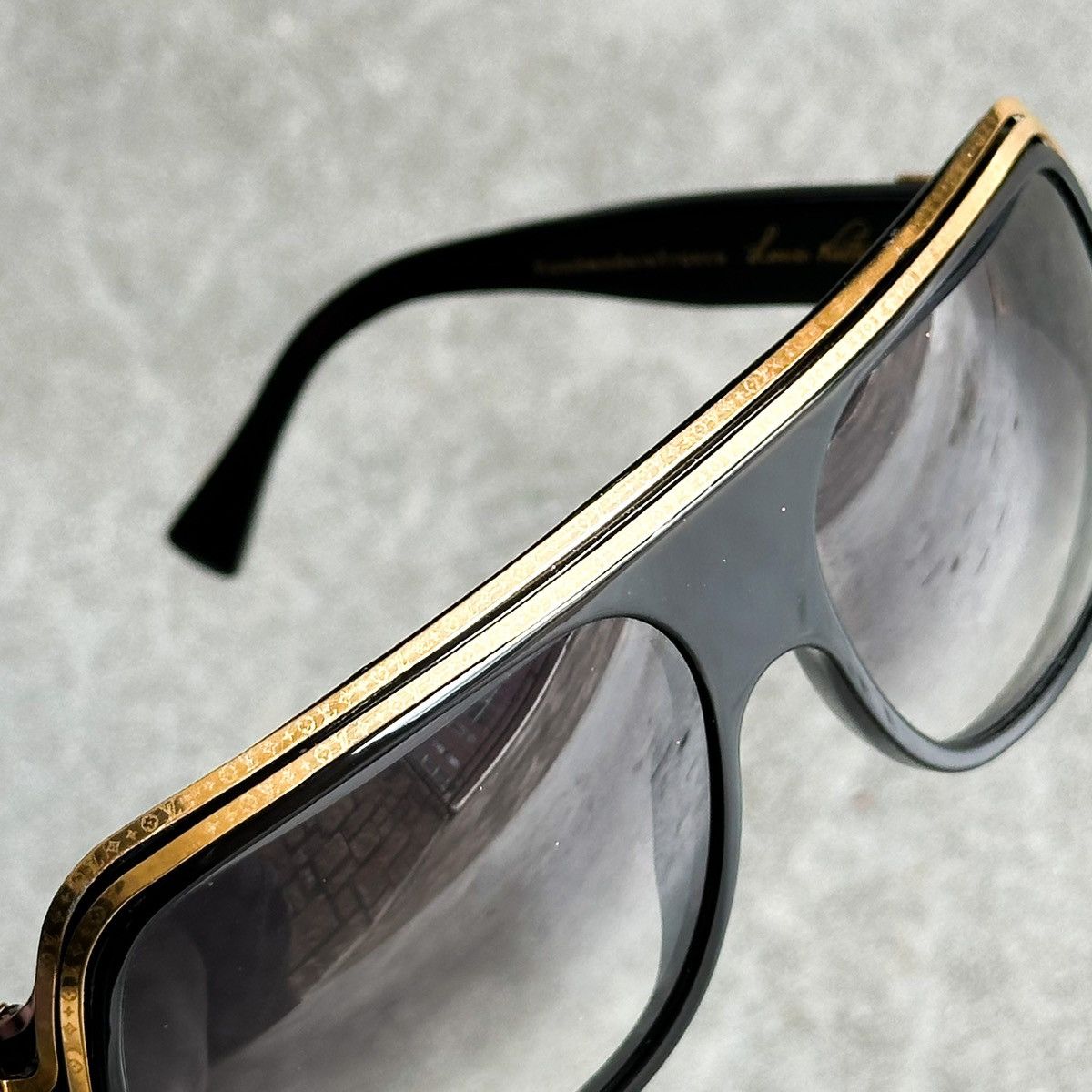 Louis Vuitton NIGOS PERSONAL 2004 OG LV MILLIONAIRE SUNGLASSES Size ONE SIZE - 4 Thumbnail
