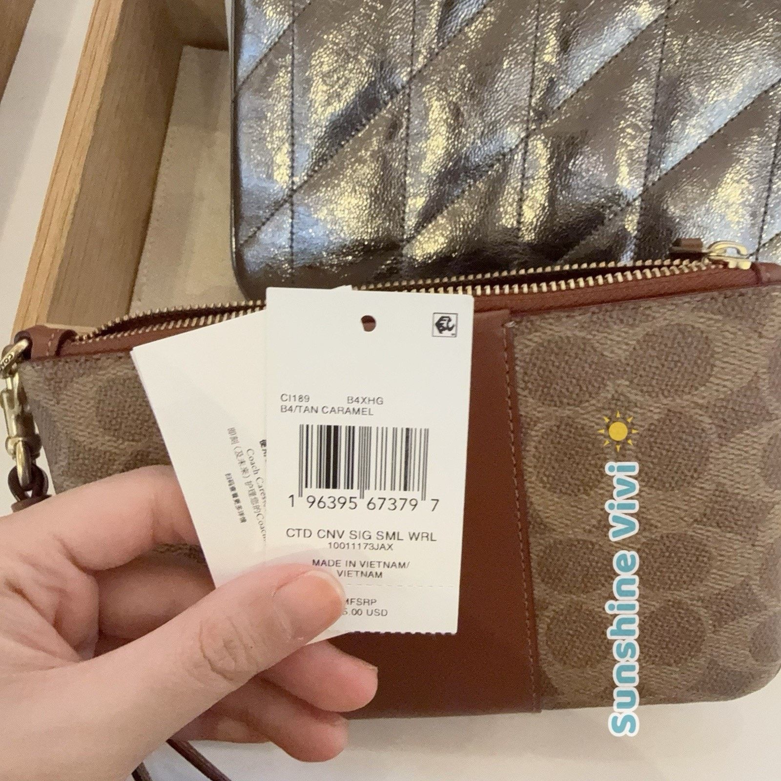 Coach NWT Coach Essential Small Wristlet CI189 Brass/Tan Caramel Size ONE SIZE - 6 Thumbnail
