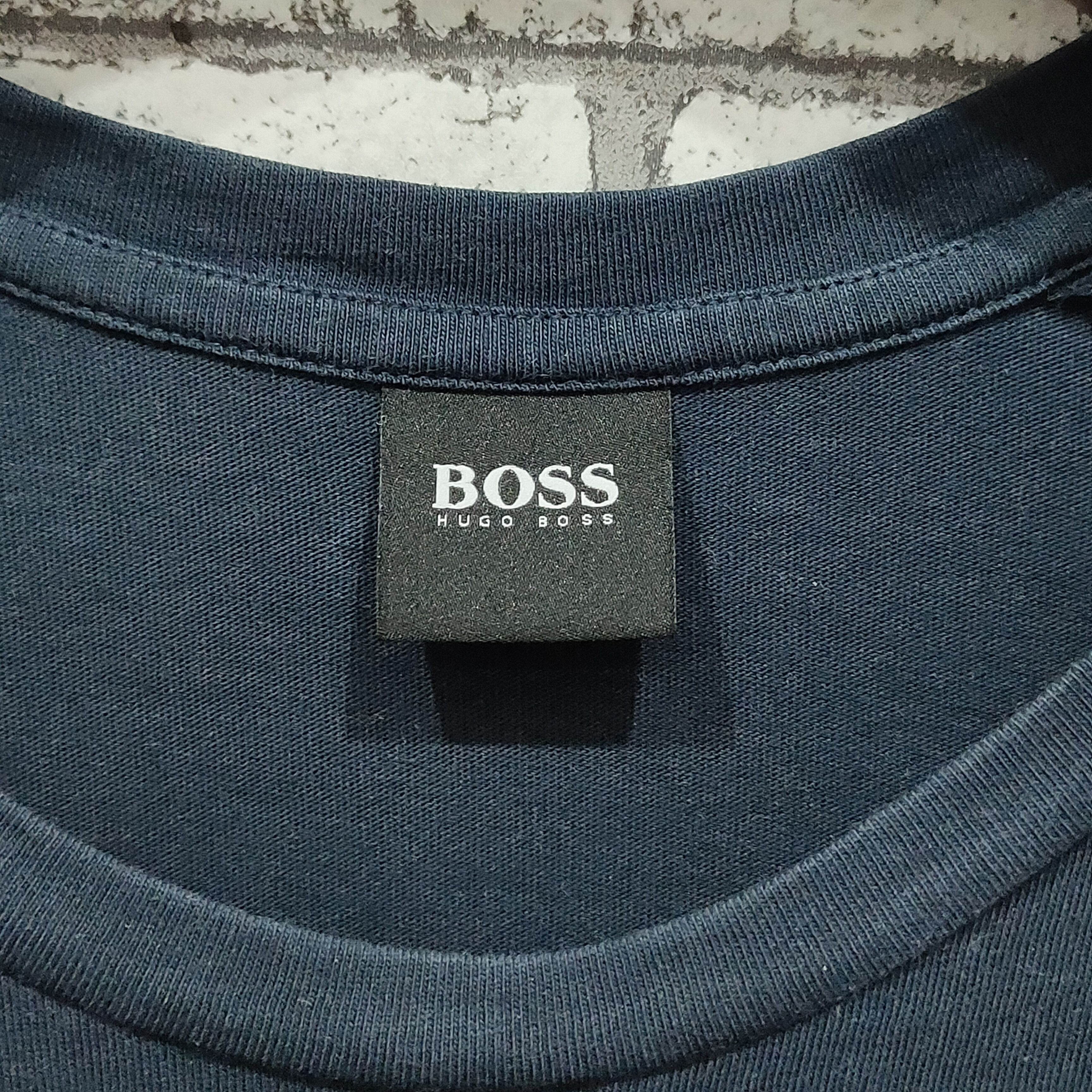 Hugo Boss 🔥BOSS Hugo Boss t-shirt Size US M / EU 48-50 / 2 - 3 Thumbnail