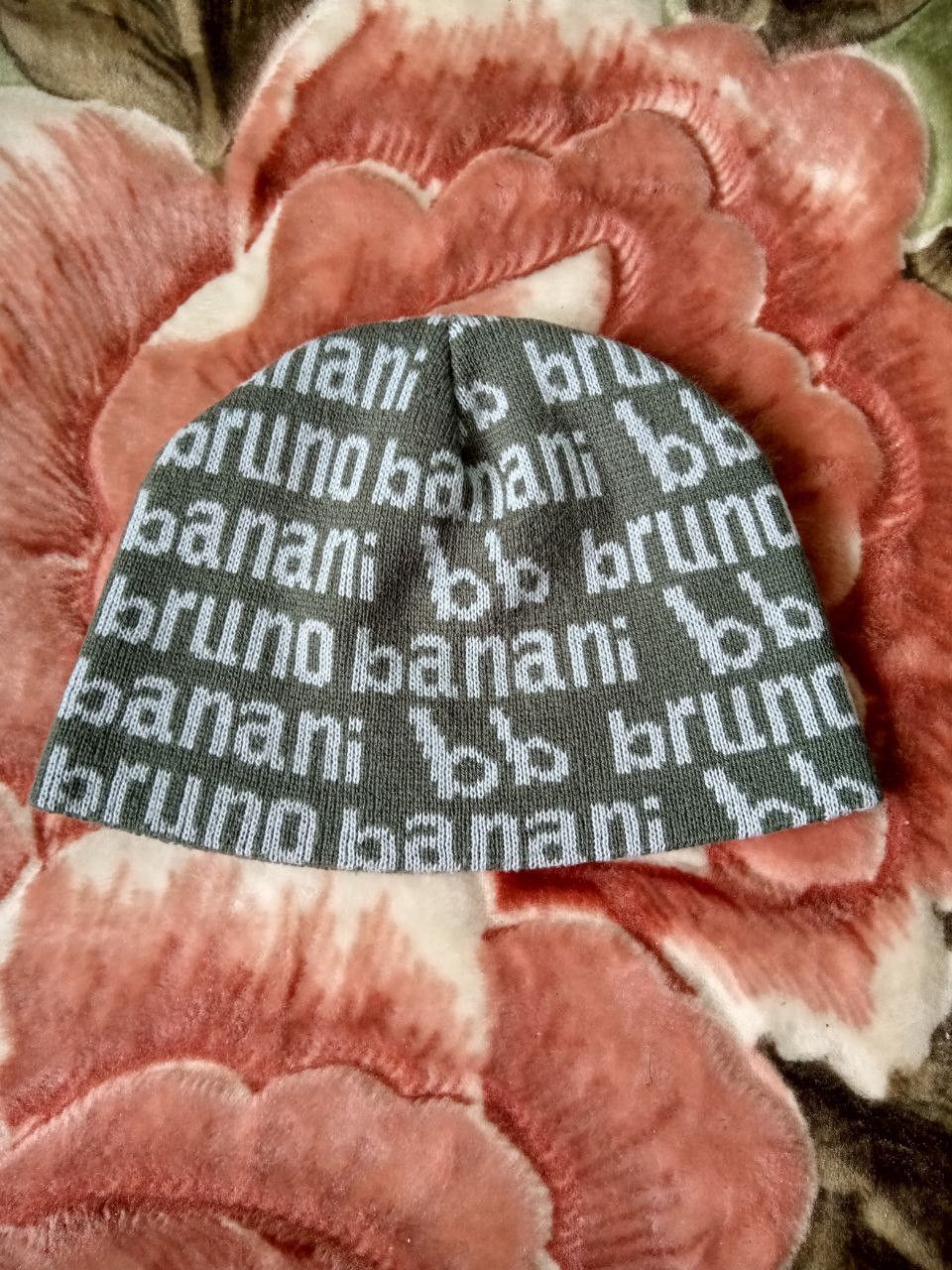 Other Bruno Banani Women Winter Hat Size ONE SIZE - 1 Thumbnail