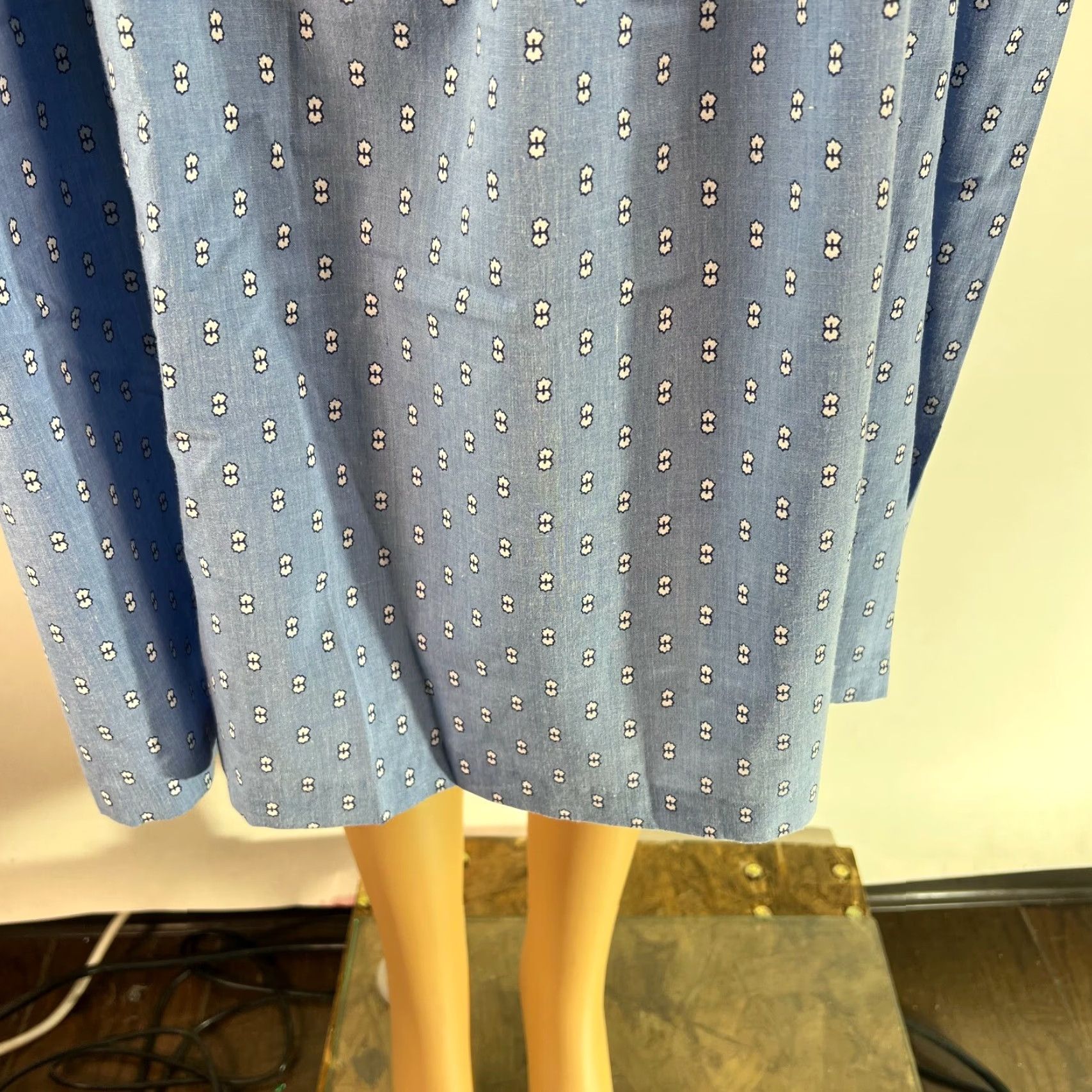 Vintage VINTAGE Unbranded Womens A-Line Midi Dress Size M Blue Casual V-Neck Button Sleeveless with Pockets Size M / US 6-8 / IT 42-44 - 6 Thumbnail
