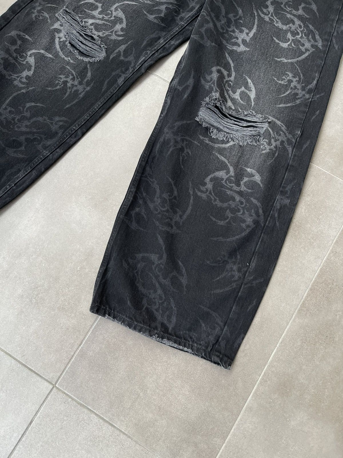 Han Kjobenhavn !DS! FW22 Han Kjobenhavn Tribal Baggy Distressed Denim Pants Size US 32 / EU 48 - 13 Thumbnail