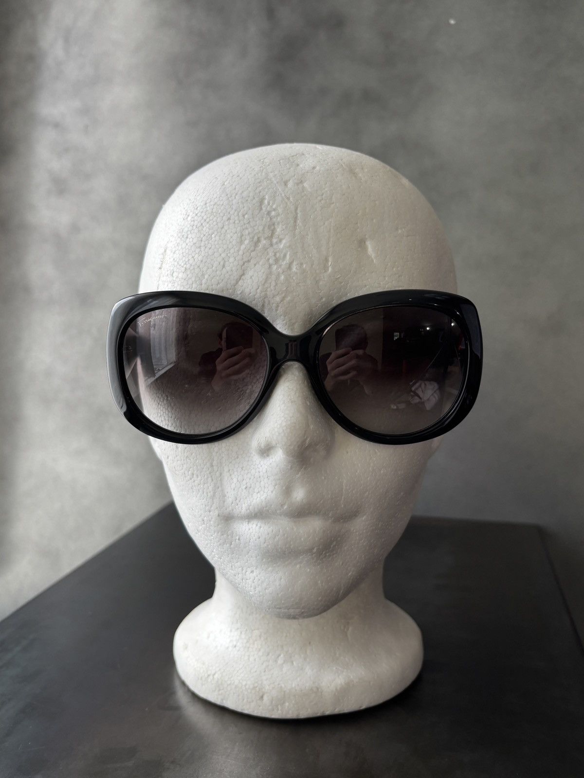 Salvatore Ferragamo 2000s Salvatore Ferragamo Sunglasses SF721S Monogram Vintage Size ONE SIZE - 4 Thumbnail