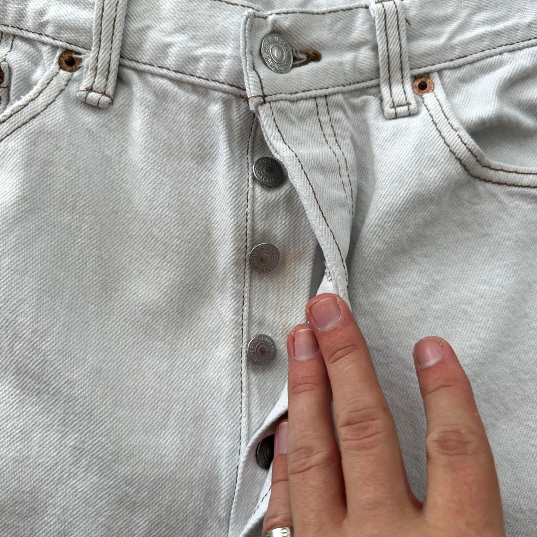 Levi's VINTAGE Levi's 501 Jeans Men 34x34 White Bleach Wash 90s USA 80s Denim Cotton Button Straight 501 Series Distressed Size US 34 / EU 50 - 7 Thumbnail