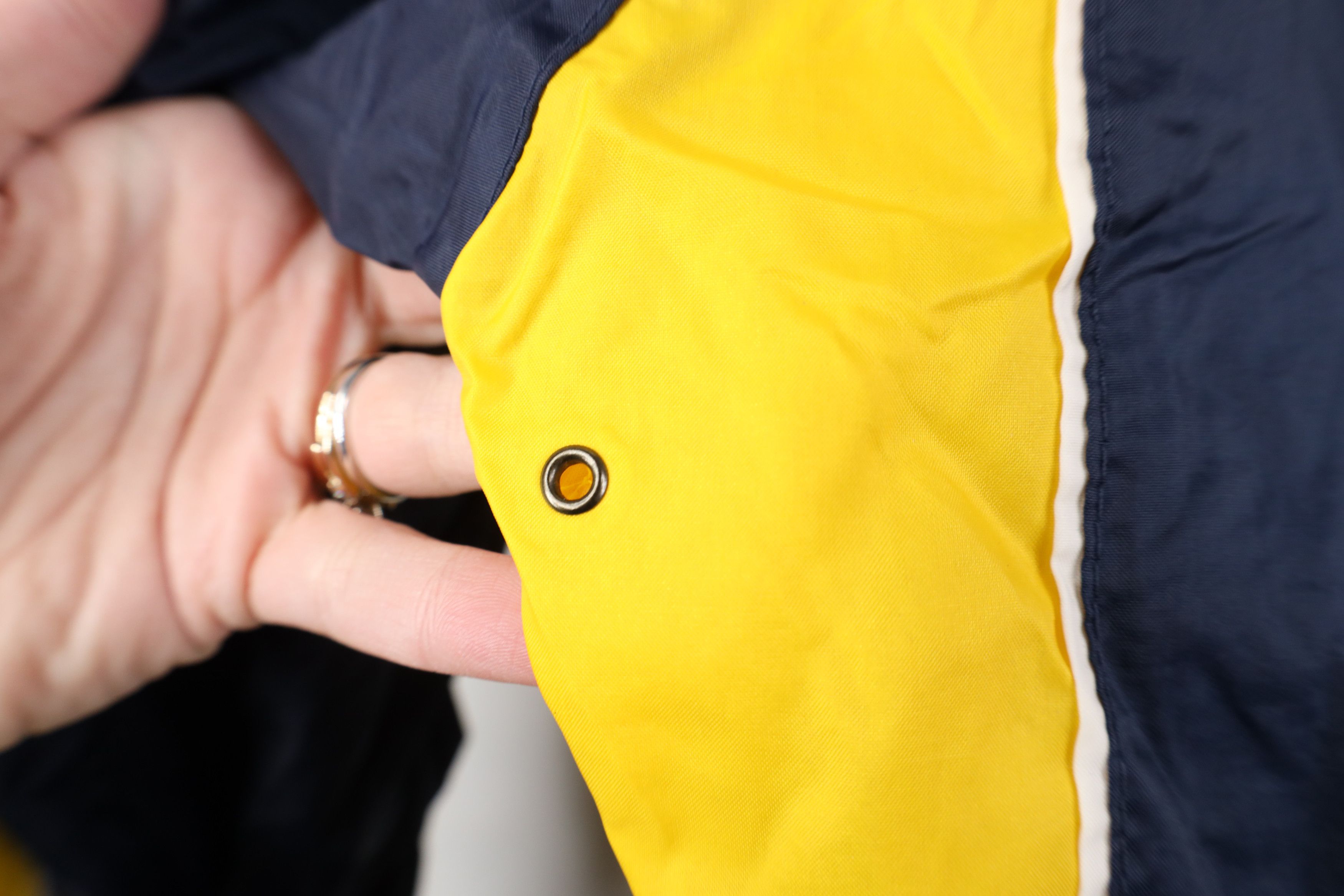 Vintage Vintage 90s University of Michigan Packable Anorak Jacket Size US XL / EU 56 / 4 - 9 Thumbnail