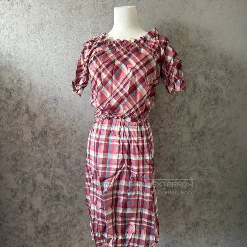 Burberry Burberry Colorblocked Short Sleeve Dress. Size M / US 6-8 / IT 42-44 - 7 Thumbnail