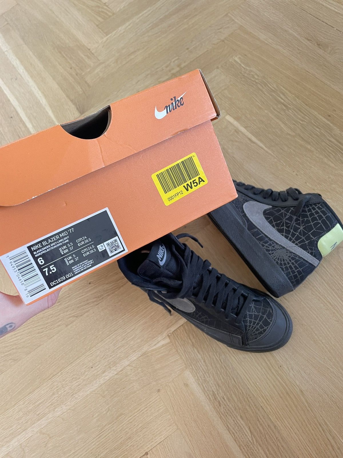Nike Nike Blazer Mid 77 Halloween Spider Web Avant Garde Rare Size US 6 / EU 39 - 5 Thumbnail