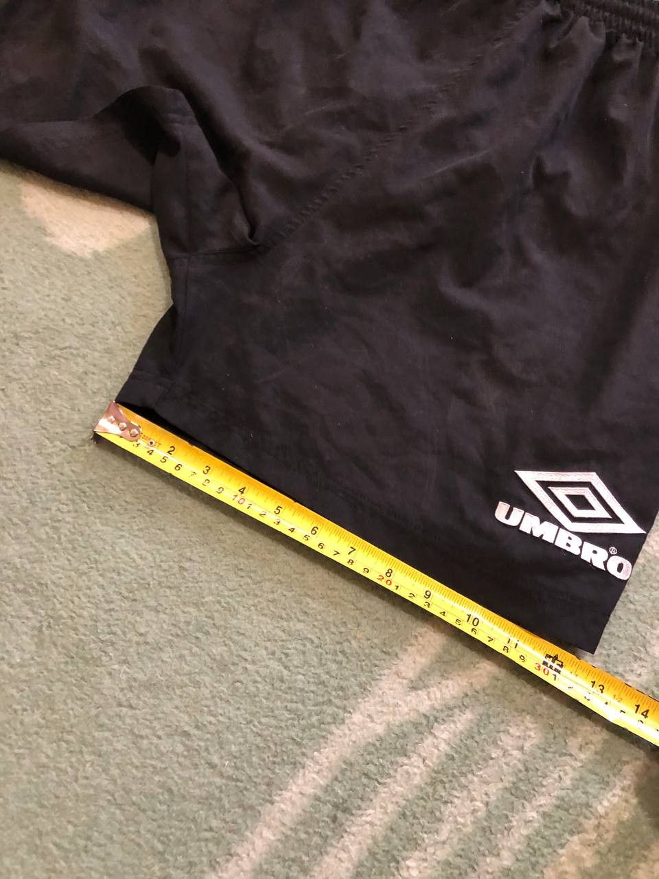 Umbro Vintage 90s Umbro shorts streetwear monogrammed y2k Size US 34 / EU 50 - 6 Thumbnail