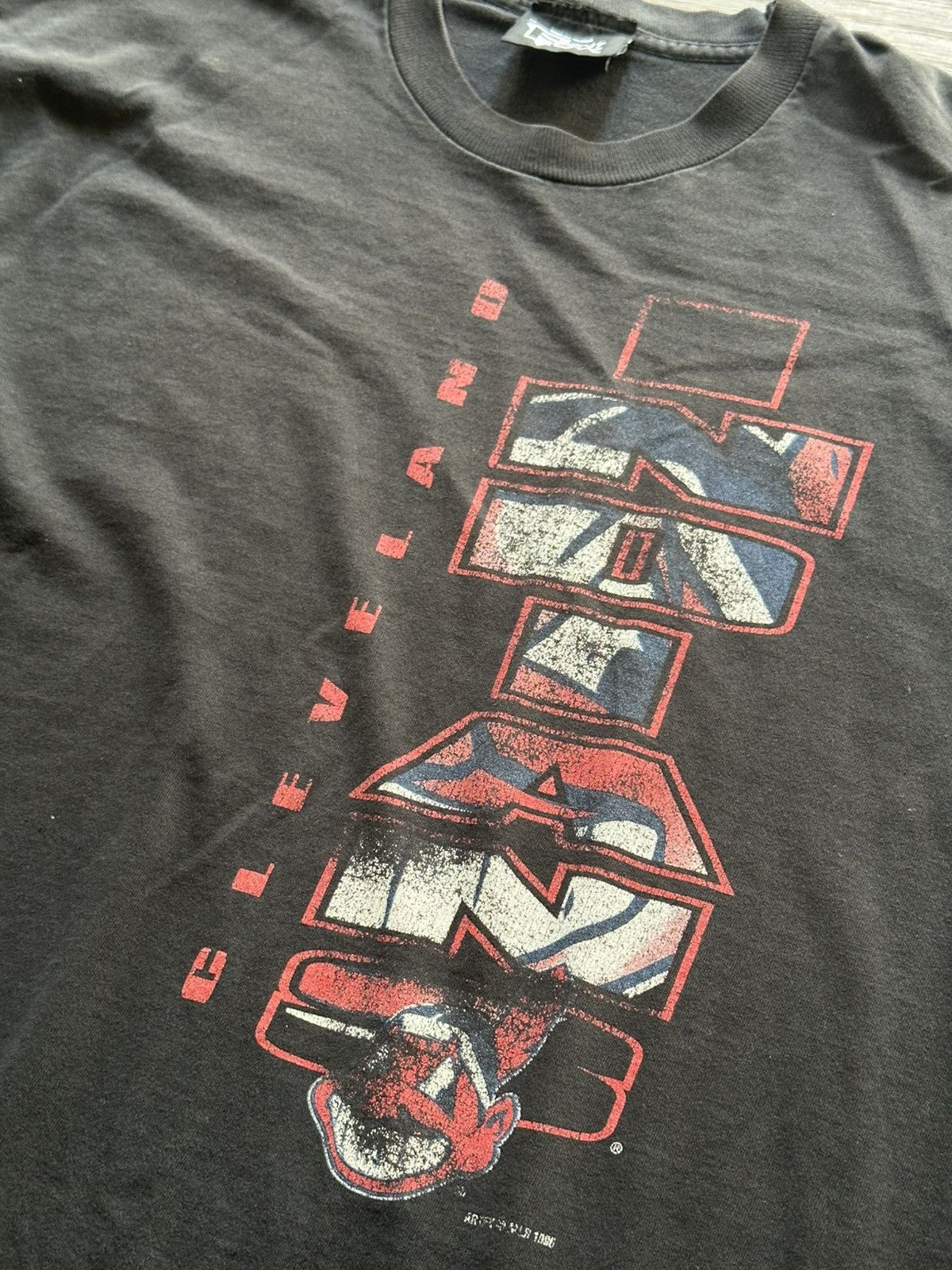Vintage Vintage Cleveland Indians tee Size US XL / EU 56 / 4 - 1 Thumbnail