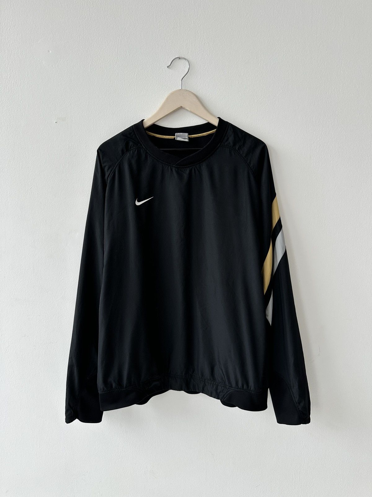 Nike × Vintage Vintage Nike Nylon Sweatshirt Size US XXL / EU 58 / 5 - 2 Thumbnail