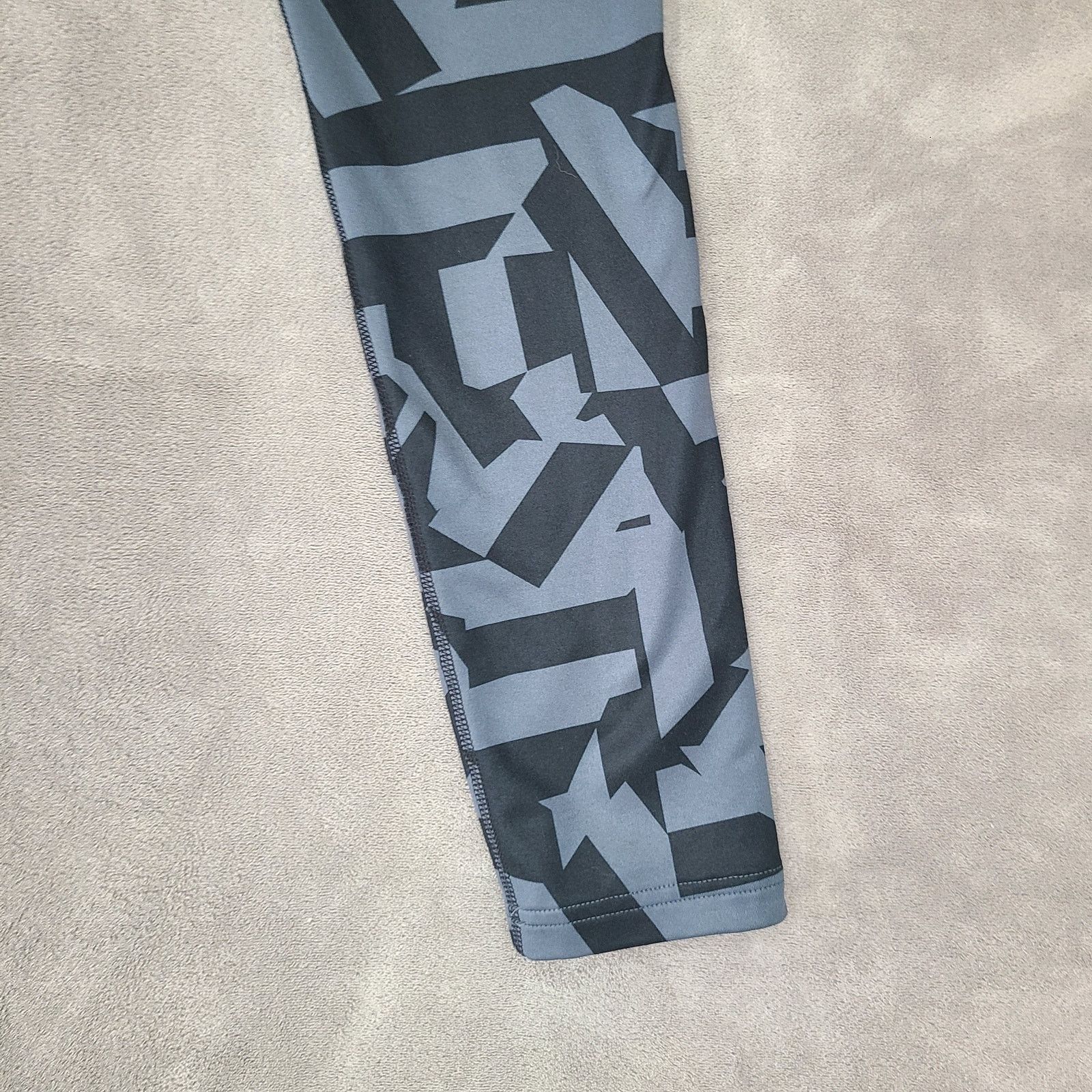 Nike Nike Pro Combat Women's L Graphic Leggings Black/Gray Size 25" / US 0 / IT 36 - 13 Thumbnail