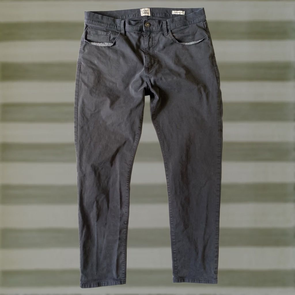 Flint And Tinder Flint and Tinder Men's Pants Chino Flat Front 5-Pocket 36x32 Gray Slim/Classic Casual City Preppy Mens Size US 36 / EU 52 - 1 Thumbnail