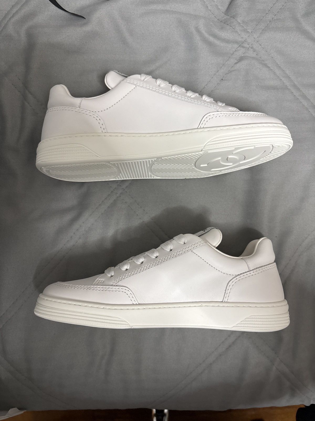 Chanel Chanel 23A G45085 Women Sneakers Size US 8.5 / IT 38.5 - 3 Thumbnail