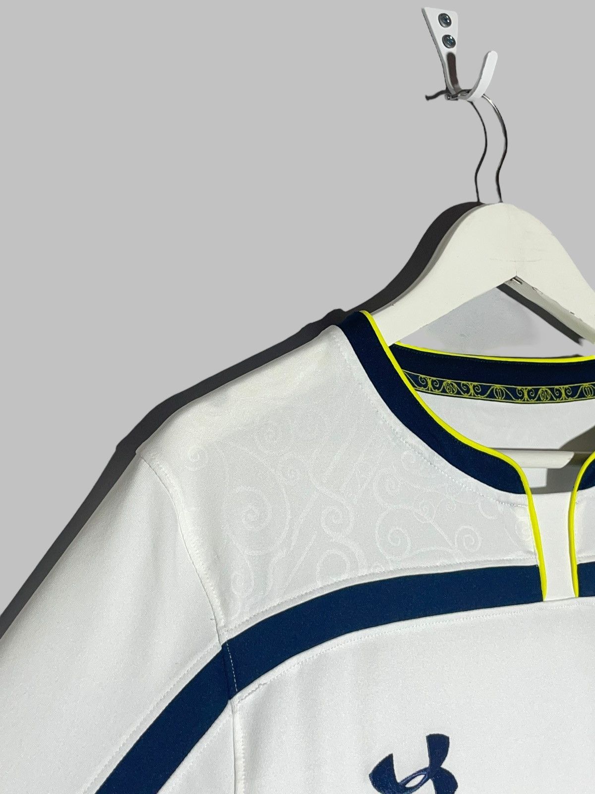 Under Armour #18 Kane Tottenham Hotspur Under Armour 2014/15 Home Jersey Size US L / EU 52-54 / 3 - 6 Thumbnail