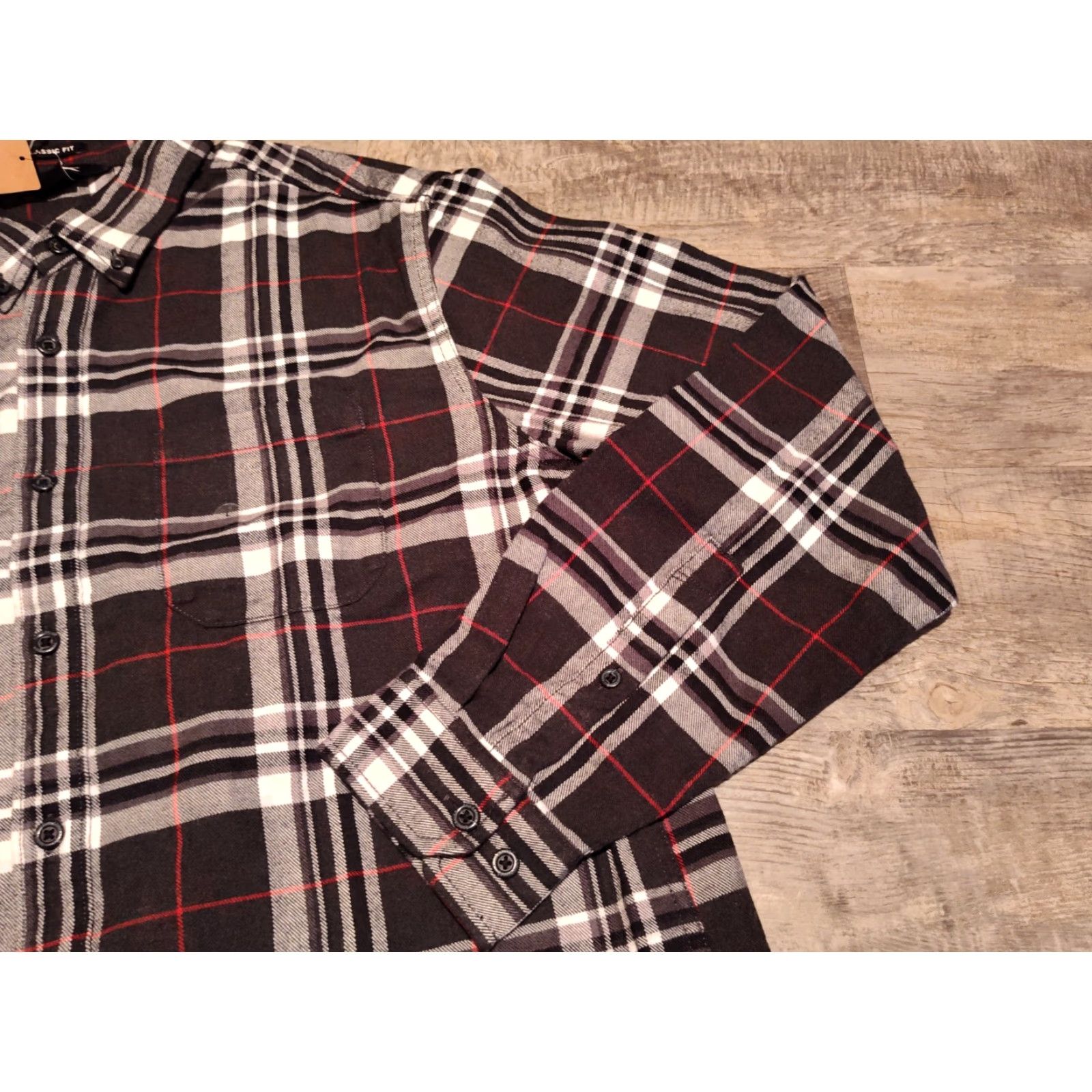 Eddie Bauer Eddie Bauer Men's Flannel Button-Up Shirt Classic Fit Plaid Charcoal L Size US L / EU 52-54 / 3 - 3 Thumbnail