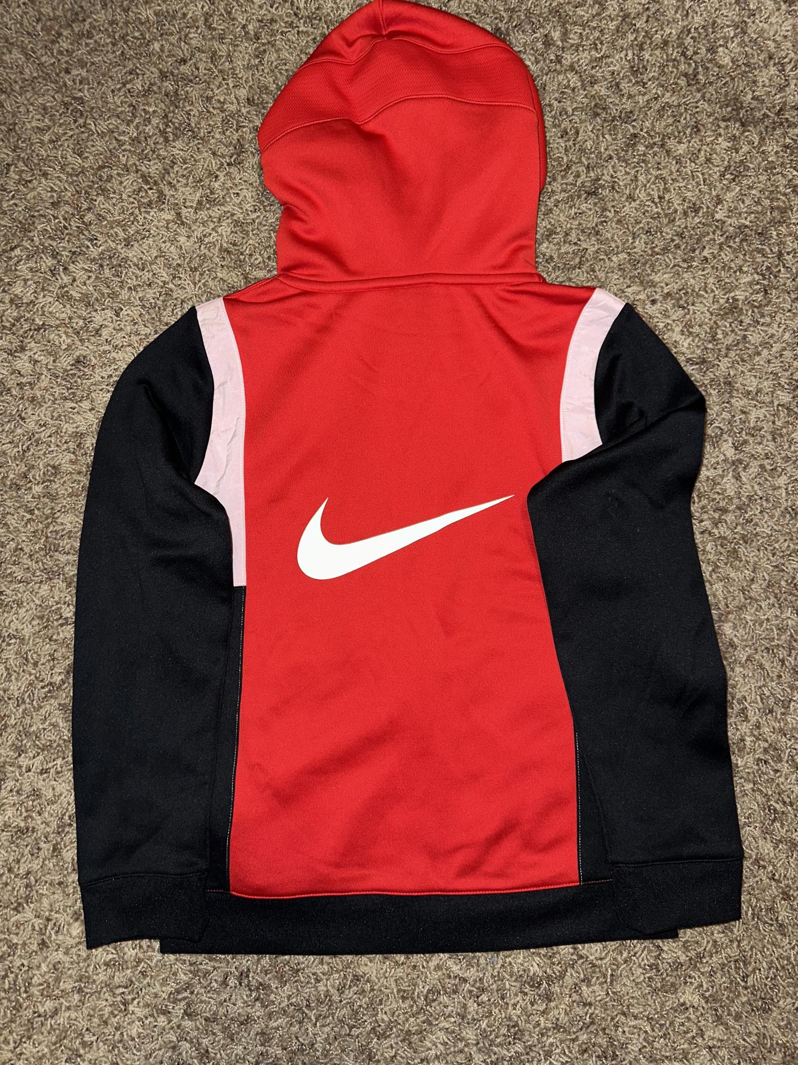 Nike Nike Big Kids (Boy’s) Elite Victory Thermal Full Zip Red Hooded Jacket Size US M / EU 48-50 / 2 - 7 Thumbnail