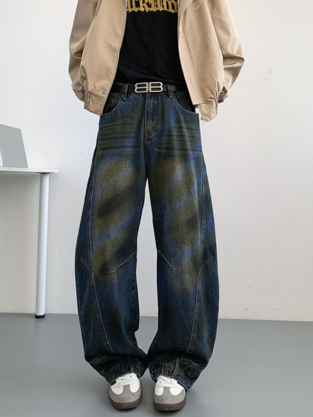 Japanese Brand American retro blue men's distressed curved jeans Size US 32 / EU 48 - 1 Thumbnail