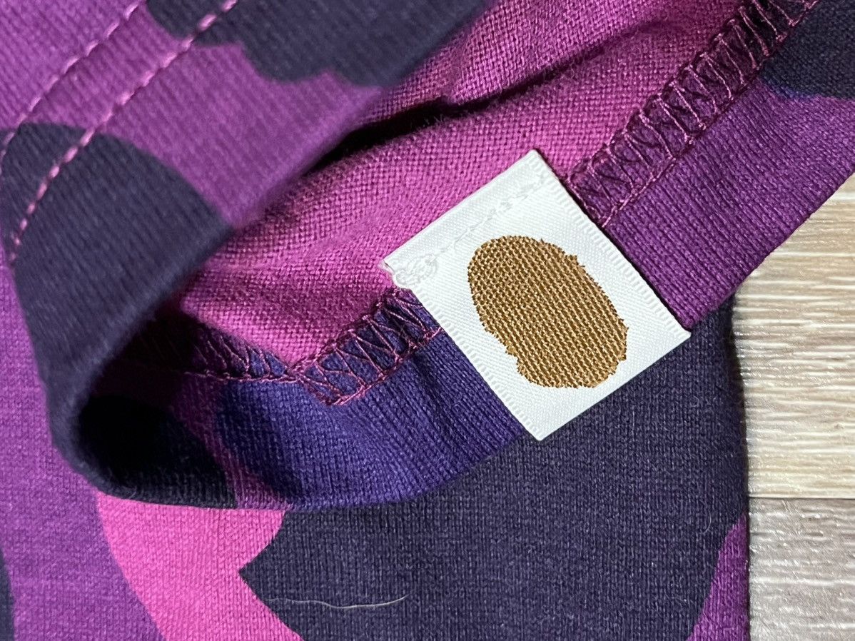 Bape Purple Camo Tee Bape Spellout Logo New With Tags Size US L / EU 52-54 / 3 - 5 Thumbnail