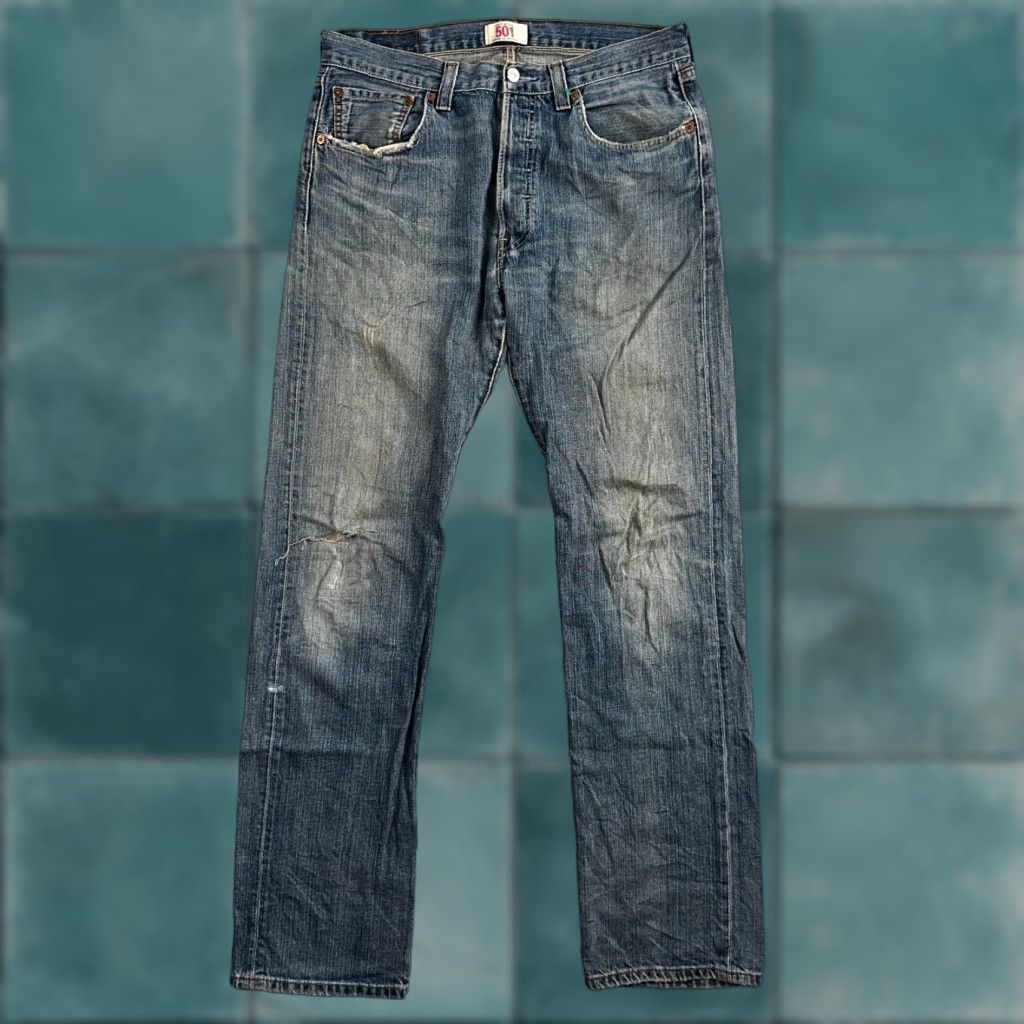Levi's Levi's 501 Vintage Levis 501 XX Straight Jeans Blue Med Wash 33x34 90s Men's Straight Jeans Size US 33 - 1 Thumbnail