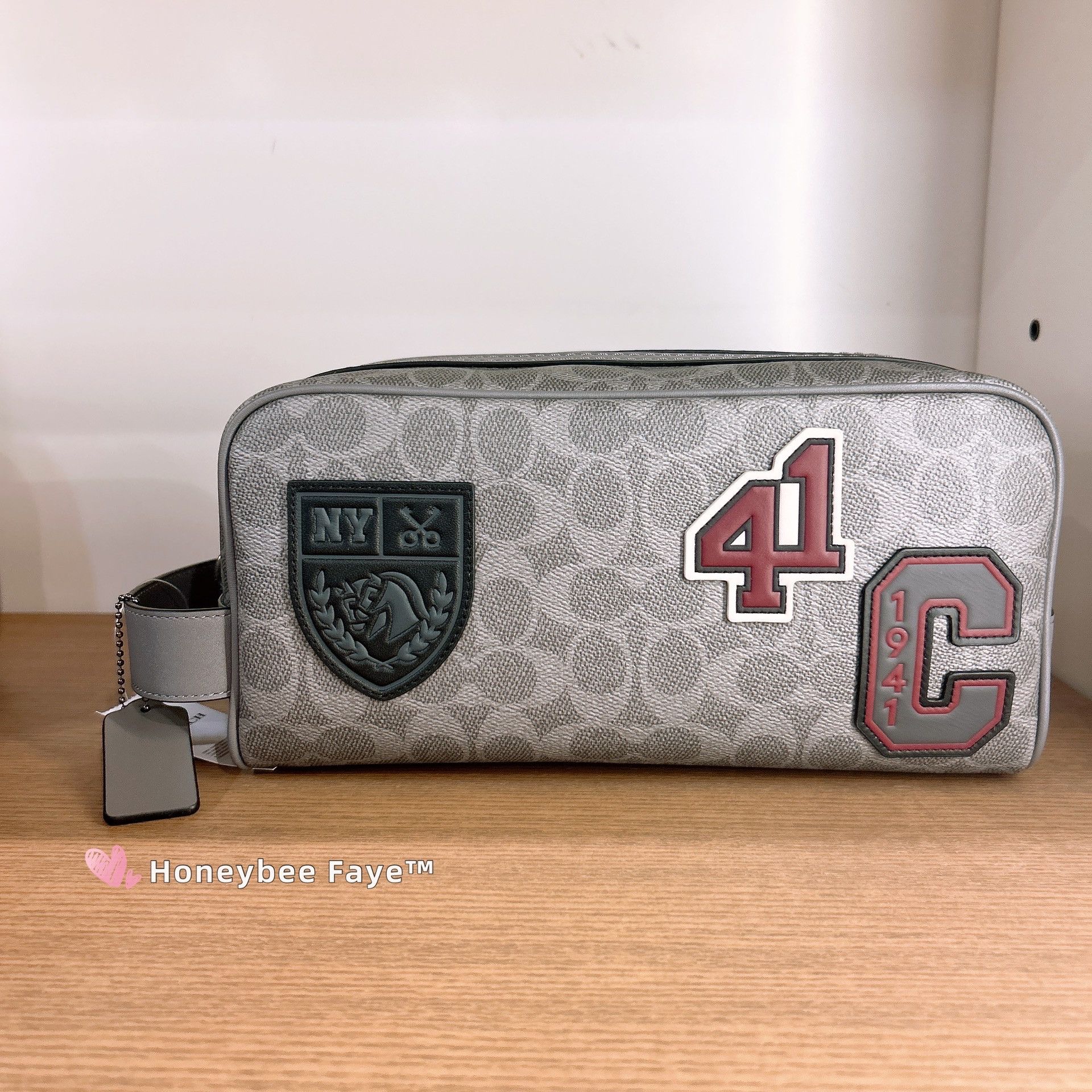 Coach Large Travel Kit In Signature Canvas With Patches CCF36 Size ONE SIZE - 1 Thumbnail