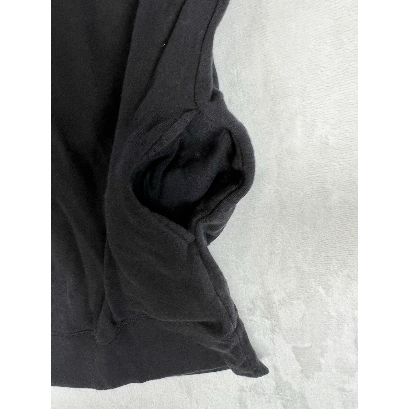 Uniqlo Uniqlo x Verdy Hoodie Sweatshirt Size Large “Get A Move On” Size US L / EU 52-54 / 3 - 6 Thumbnail