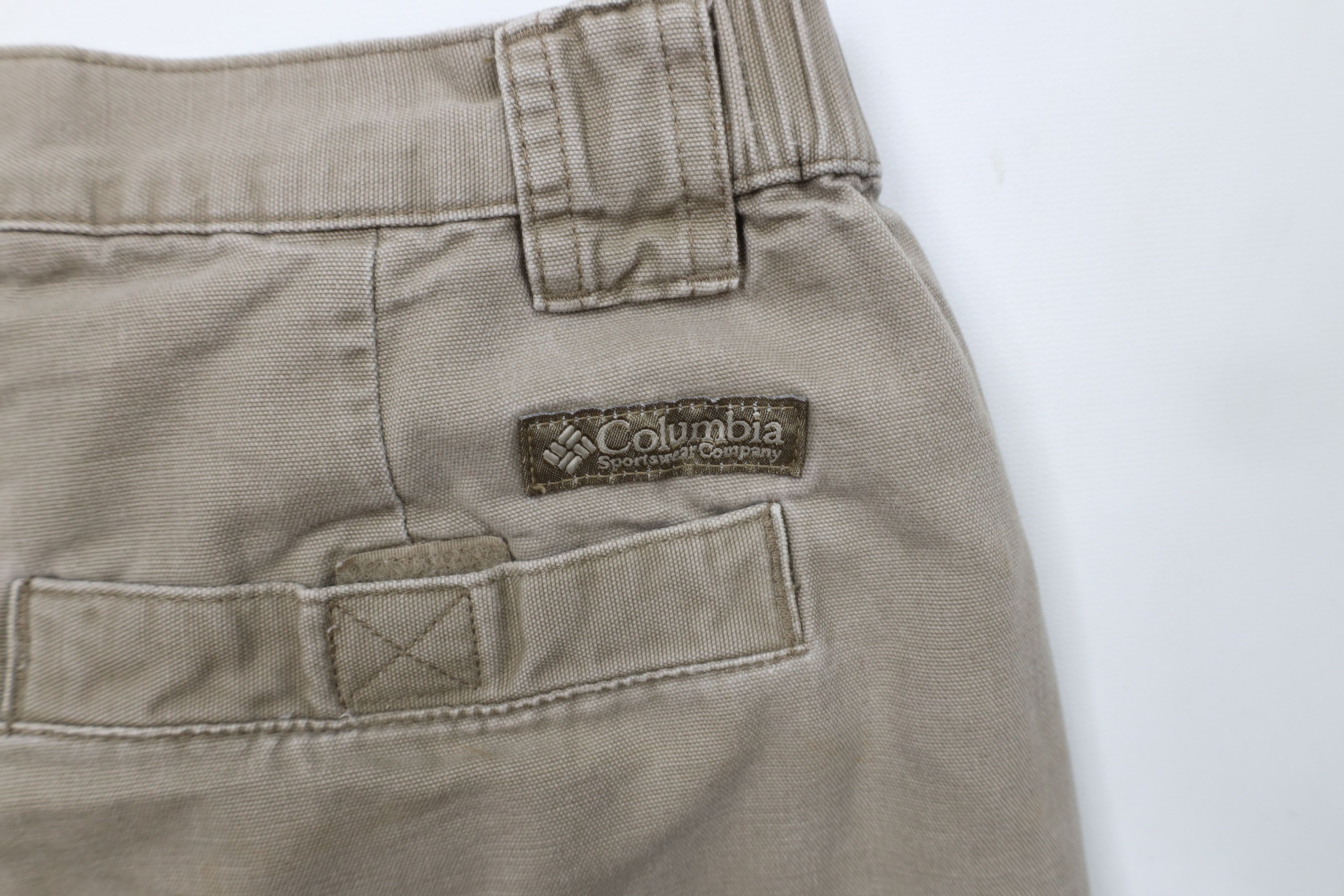 Columbia × Vintage Vintage Columbia Above Knee Cargo Shorts Beige Cotton Size US 36 / EU 52 - 14 Thumbnail
